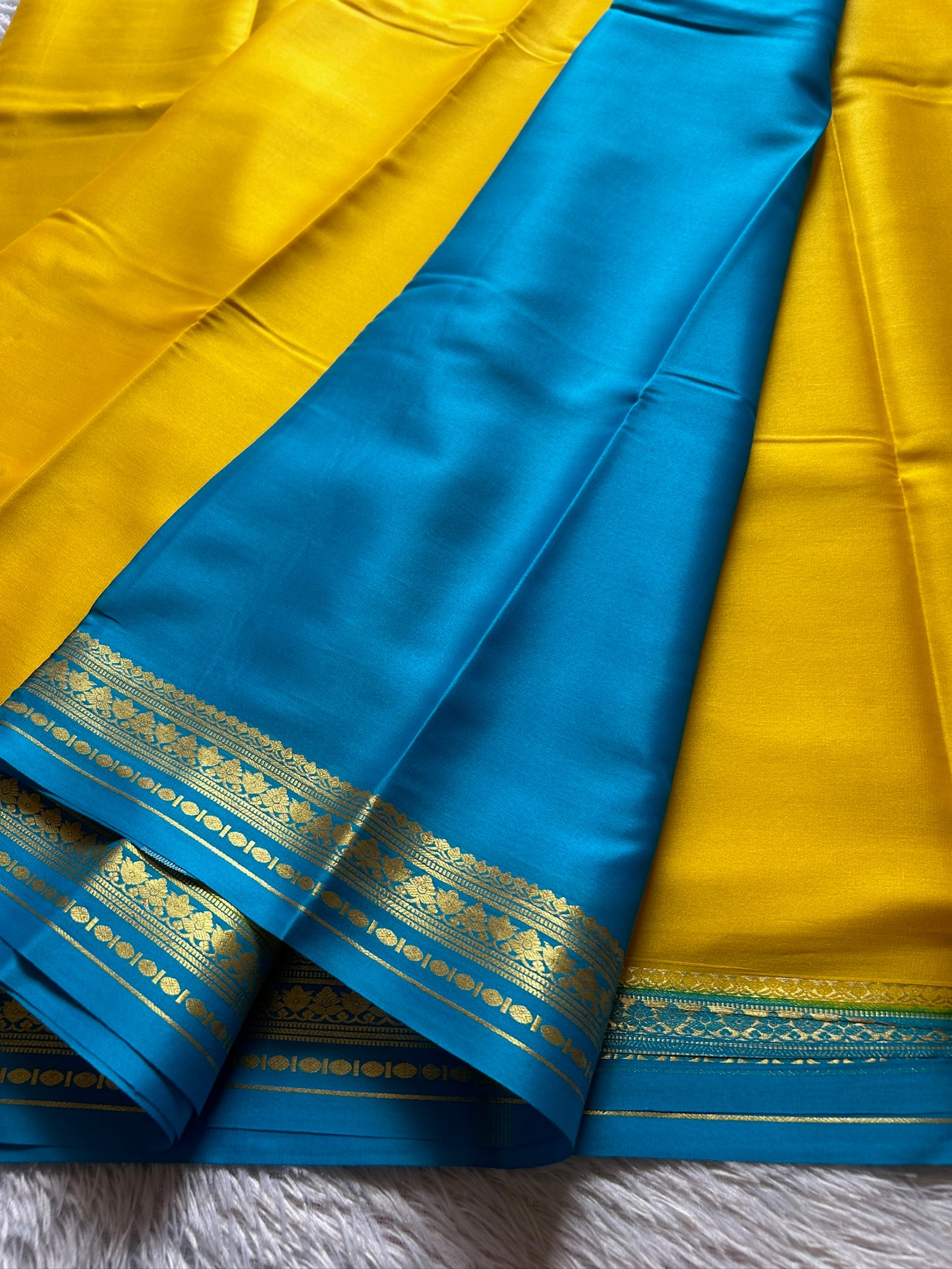 Sushmitha (2D) : yellow-blue