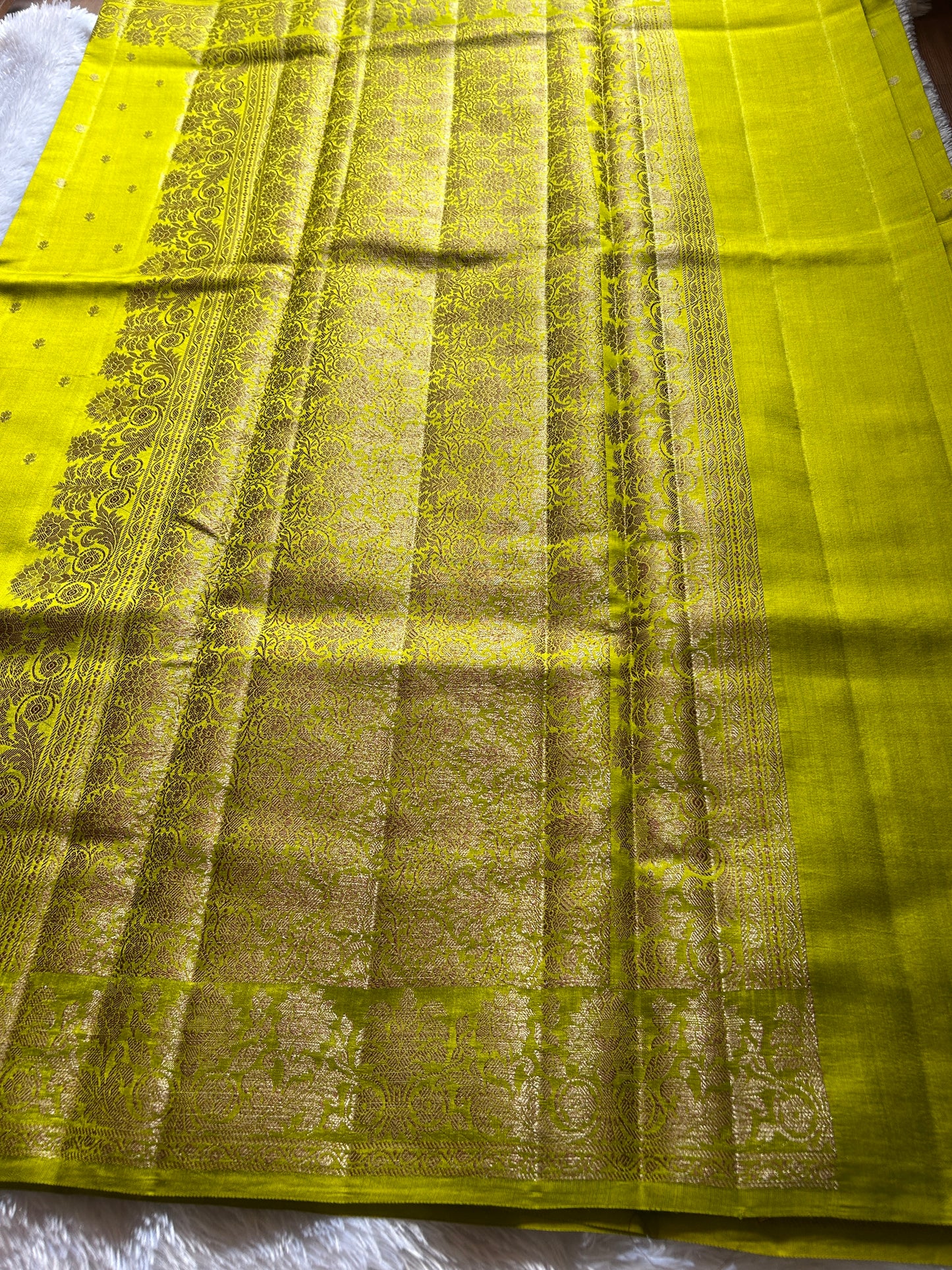 Banarasi Chiniya : Lime Yellow