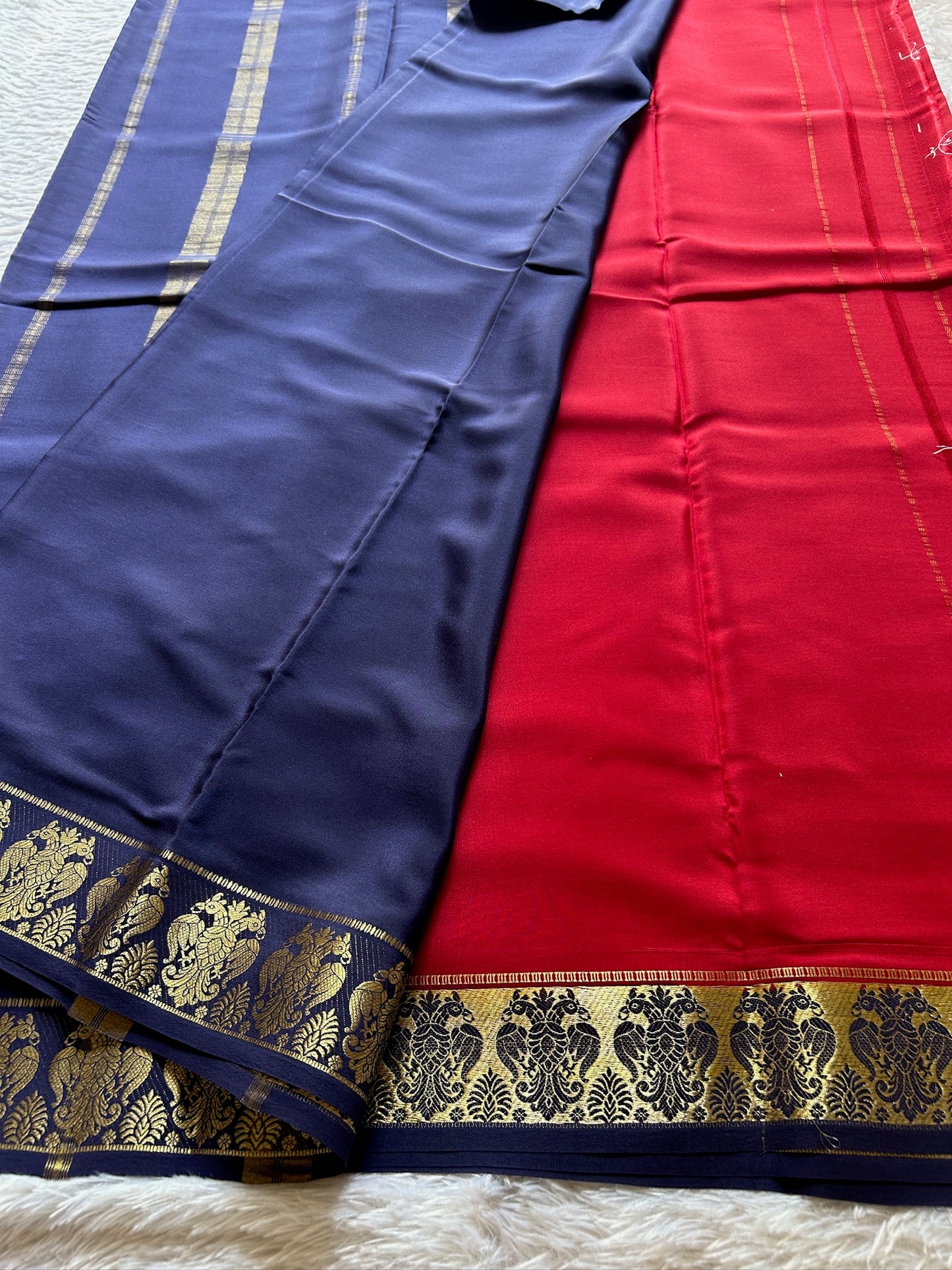 GandaBerunda (2D) : Red-Dark blue