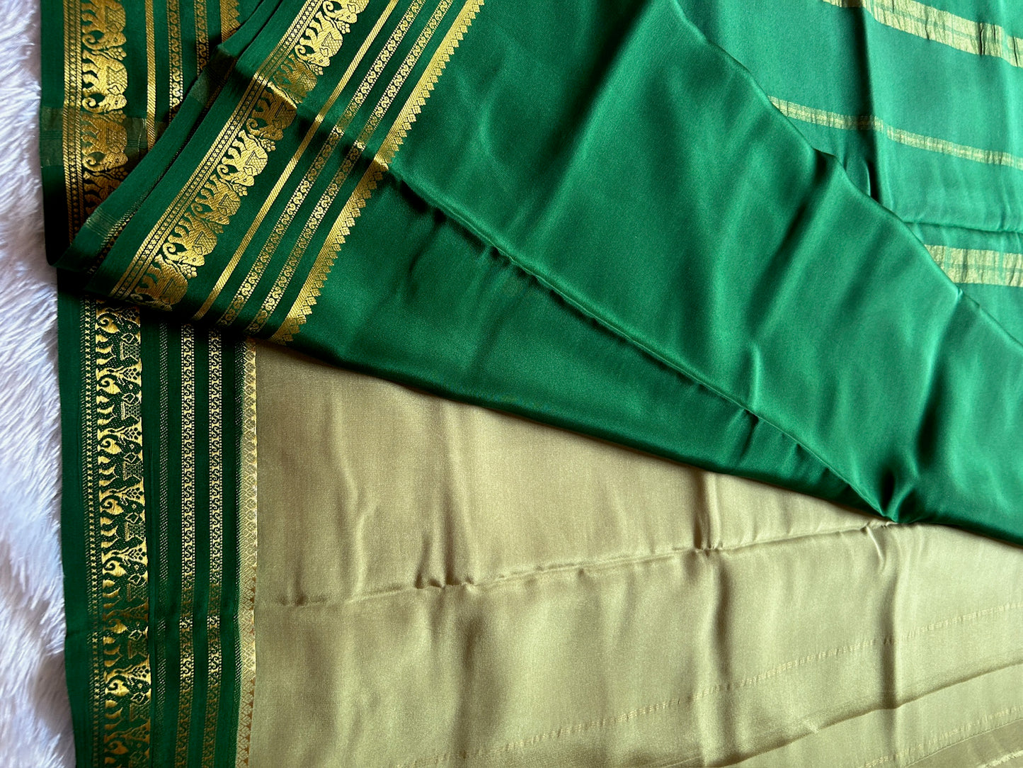 Eshwari (2D) : Sage Green-Dark green