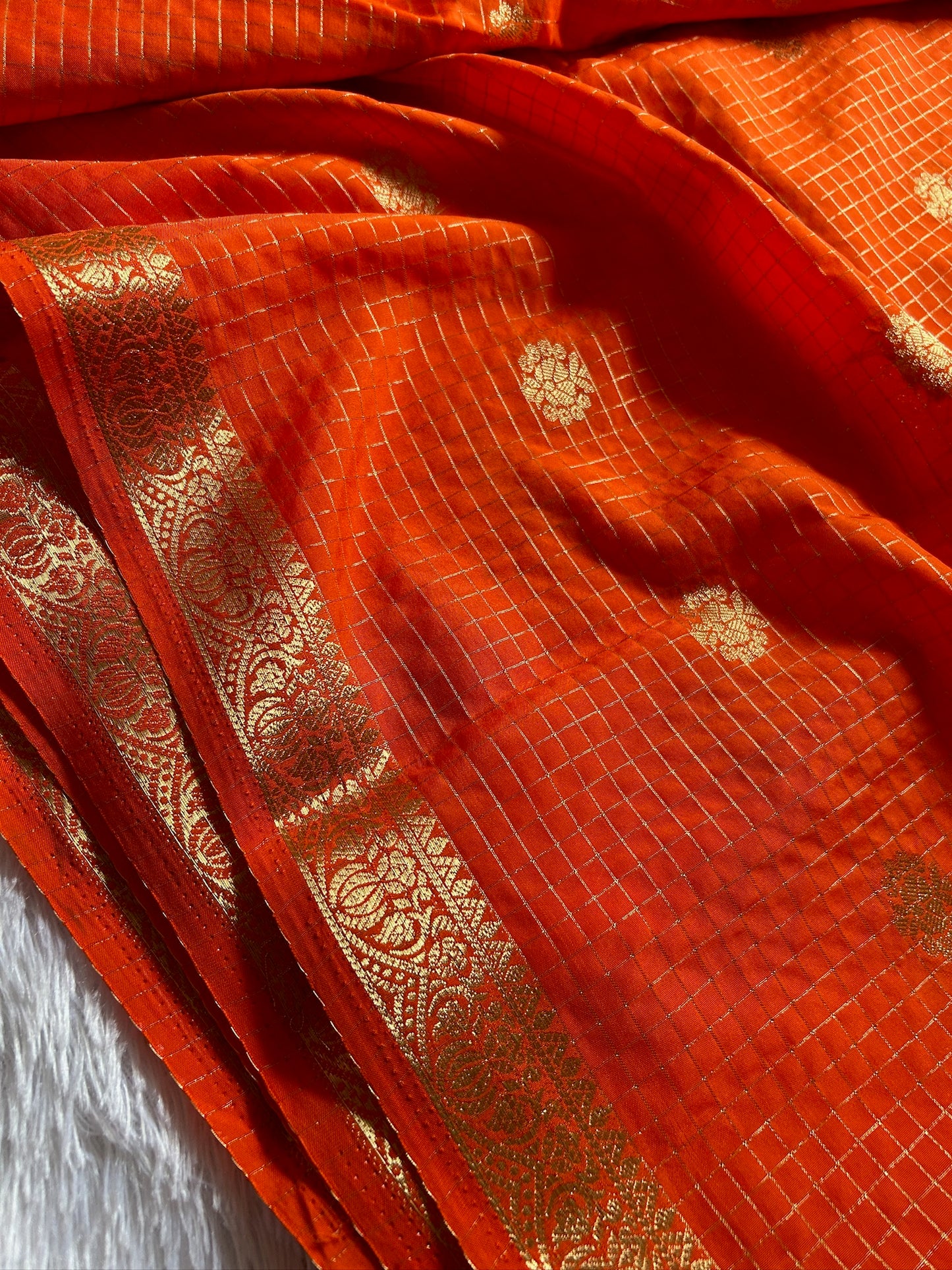 Semi Crepe : Solid Orange