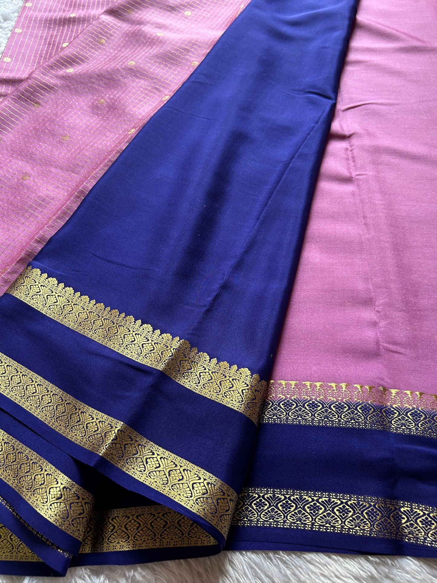 Nandini (2D) : Lavender-Blue
