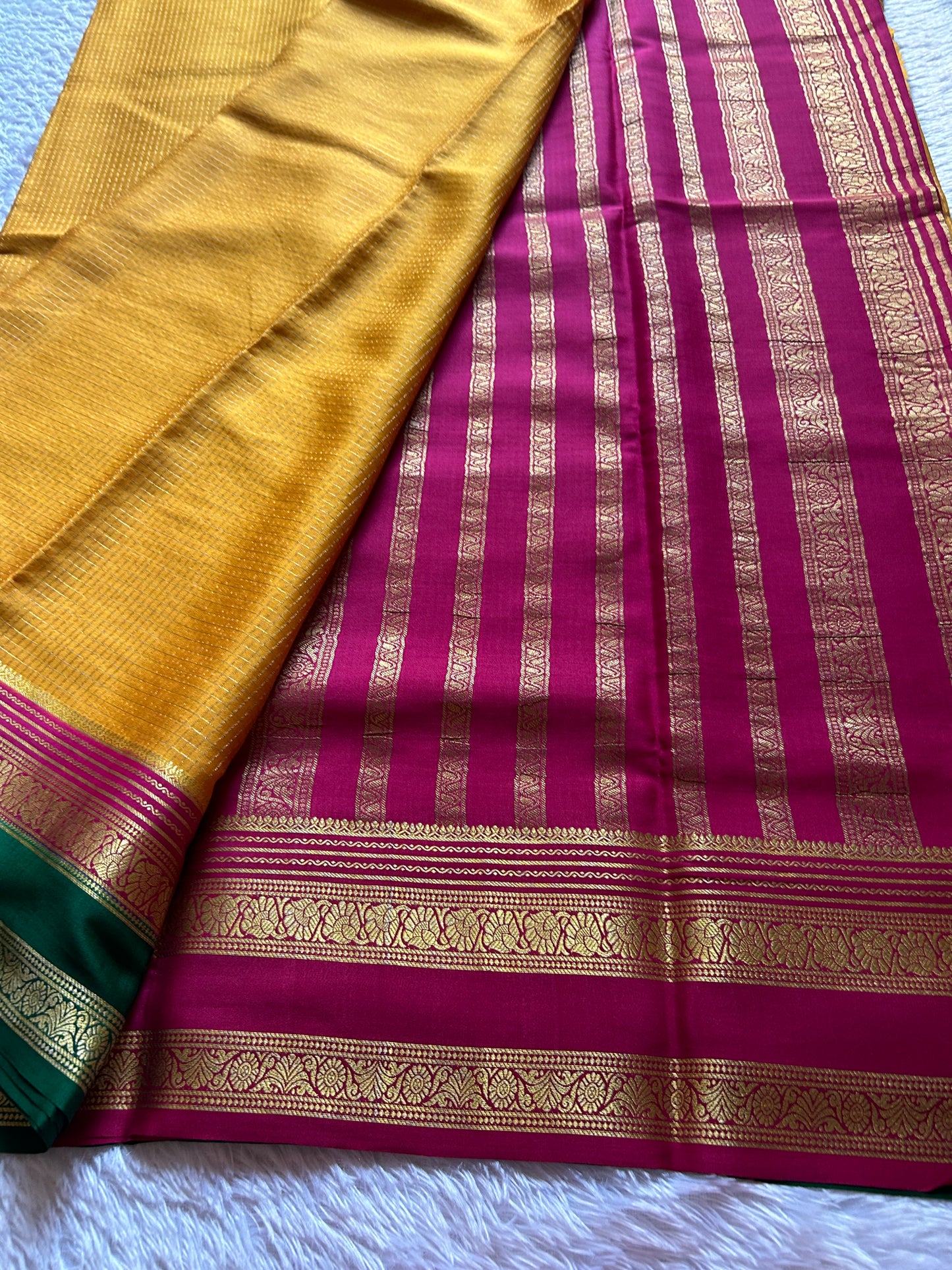 Gayatri (3D) : Yellow-pink-green