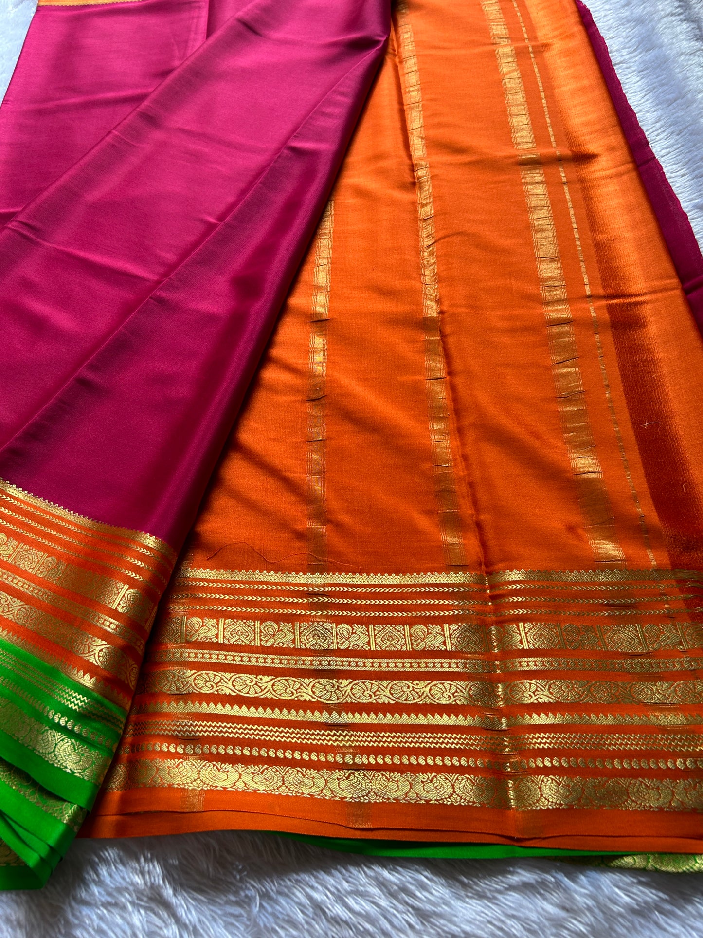 Kalpana (3D) : dark pink-orange-green