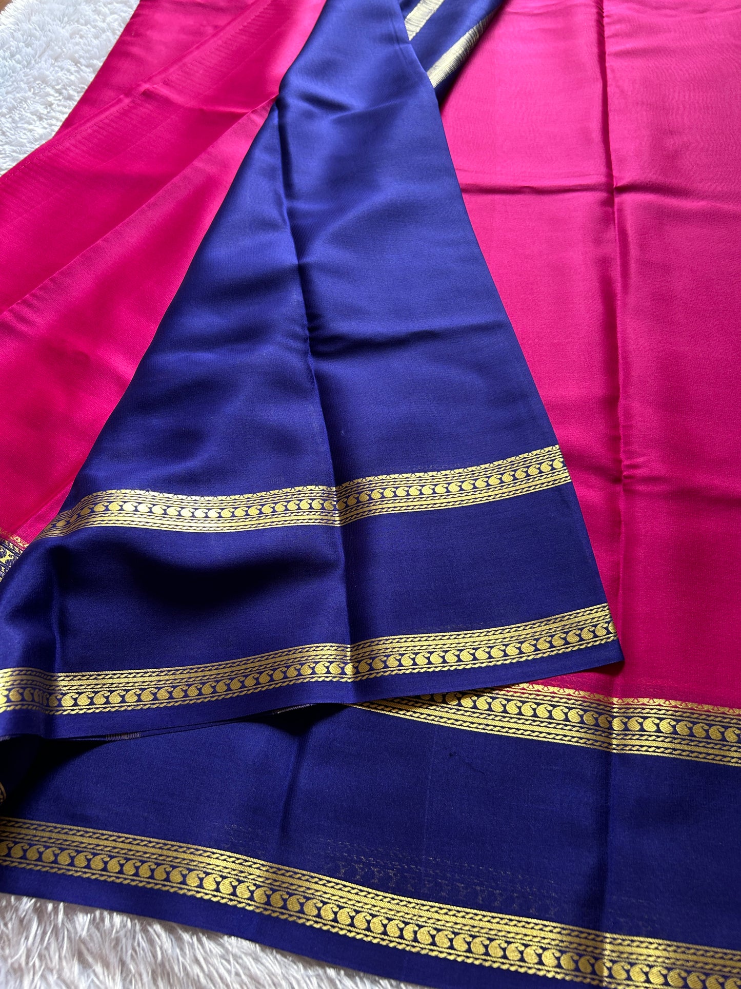 Malathi (2D) : Pink-Blue