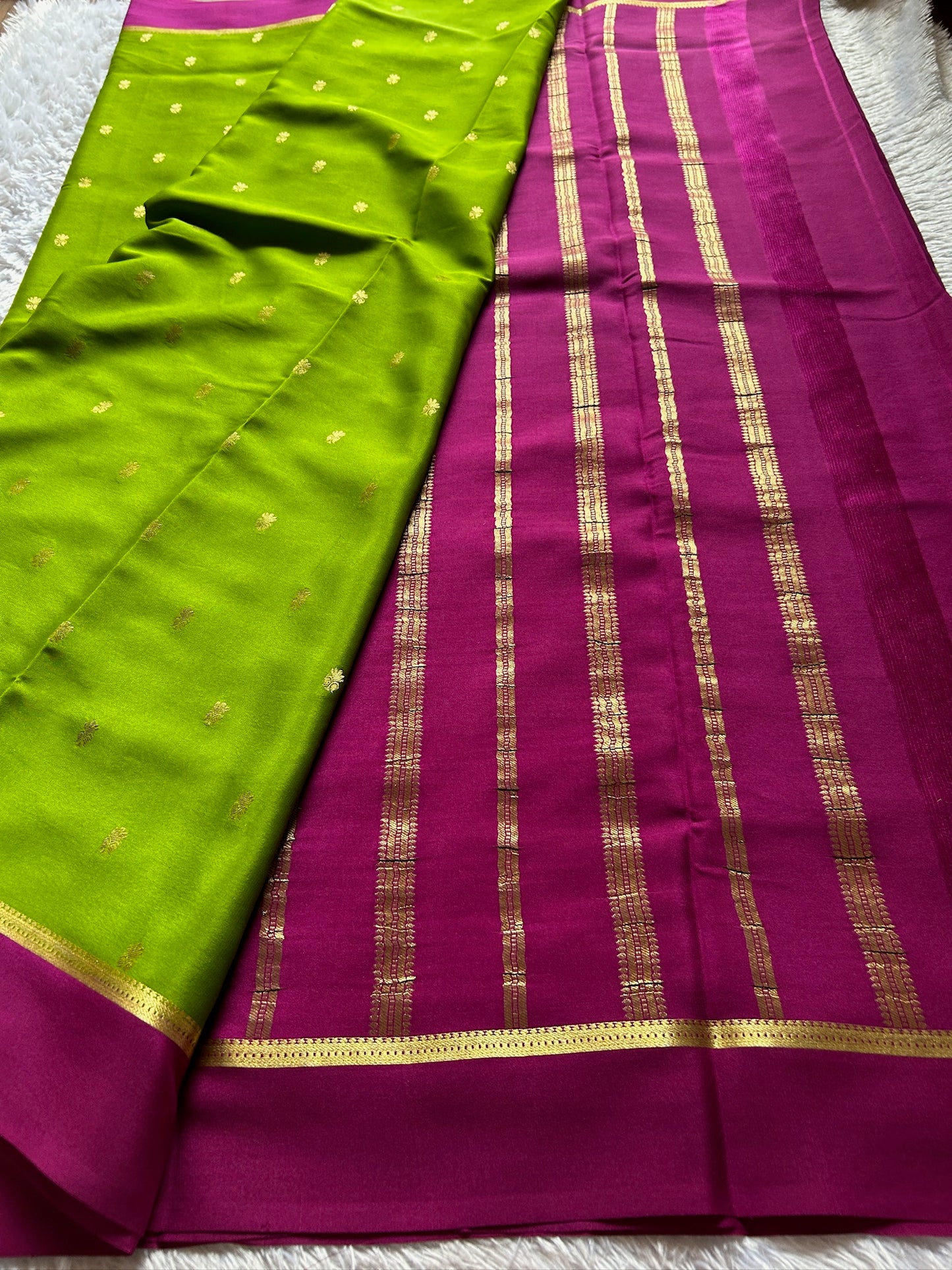Sahana (2D) : Mehendi Green-Magenta