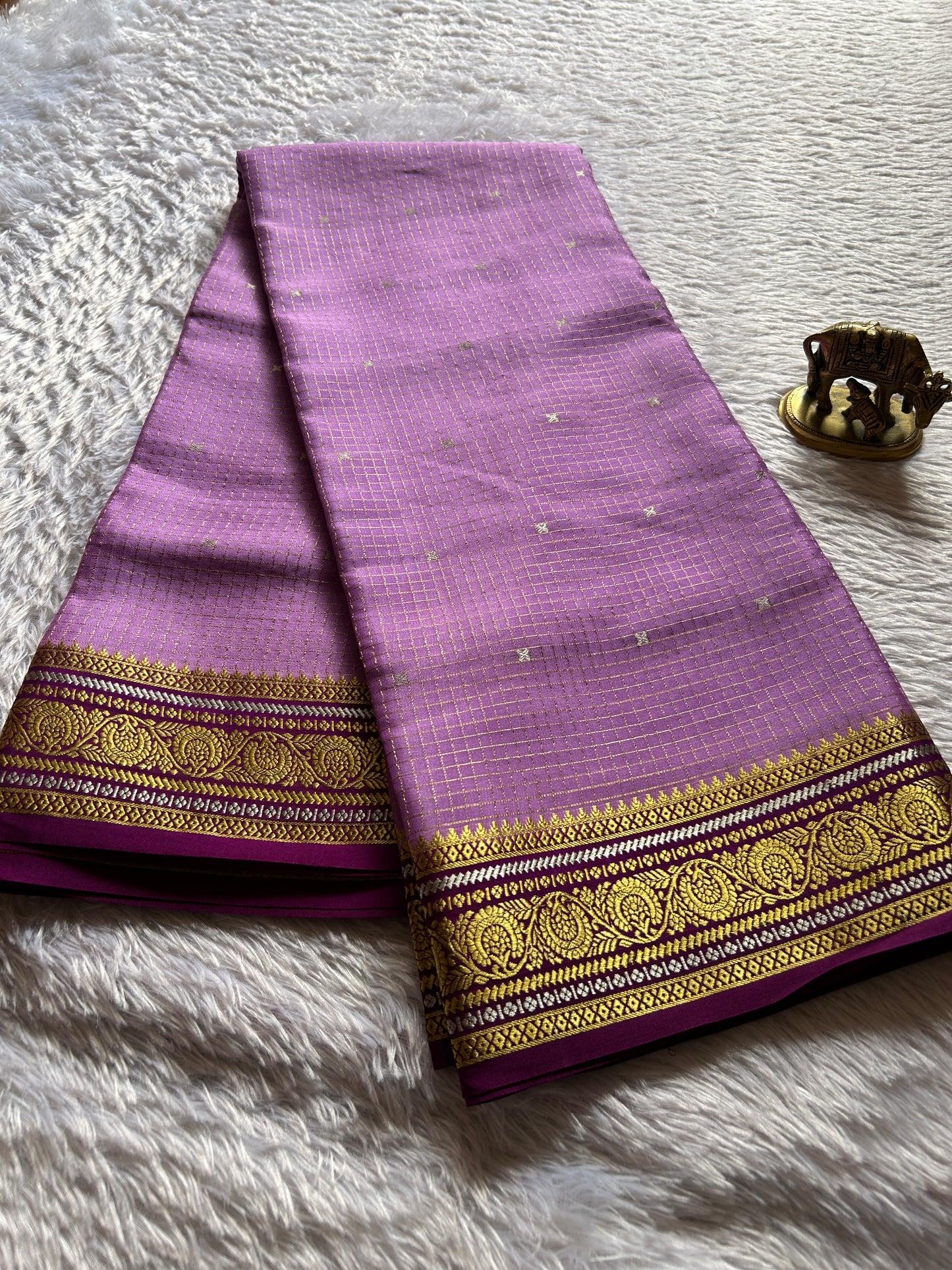 Haasini (2D) : Lavender-Magenta