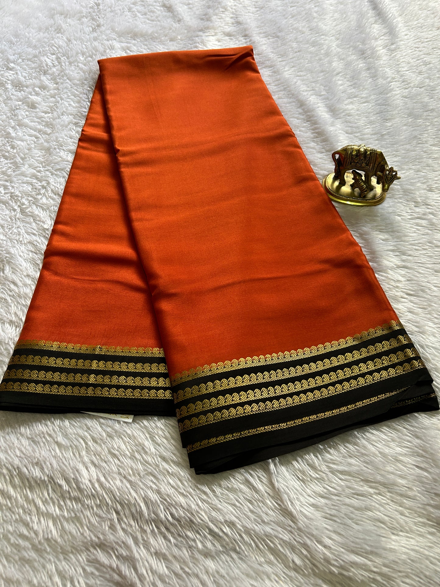 Aragini (2D) : Rust-Black