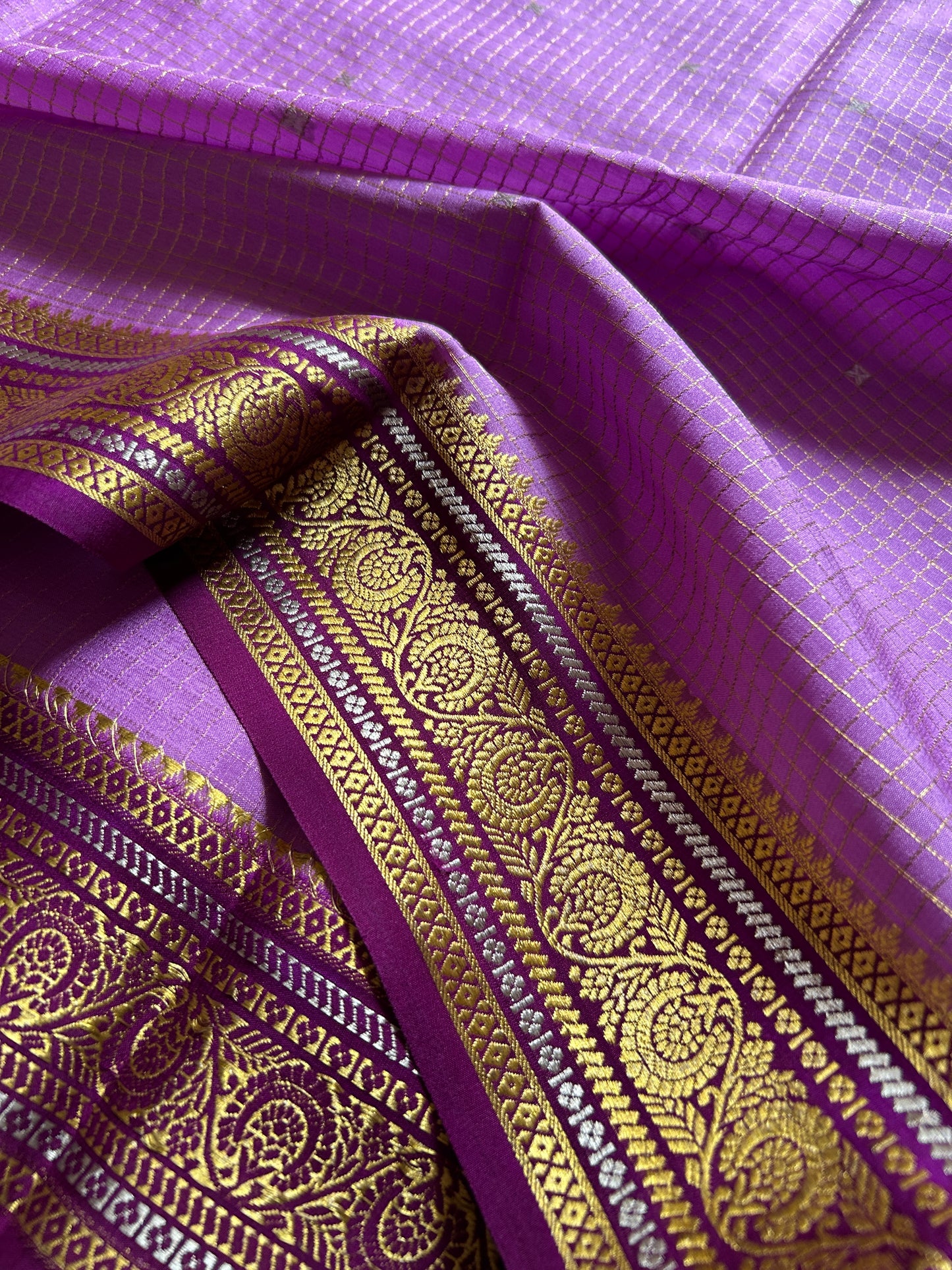 Haasini (2D) : Lavender-Magenta