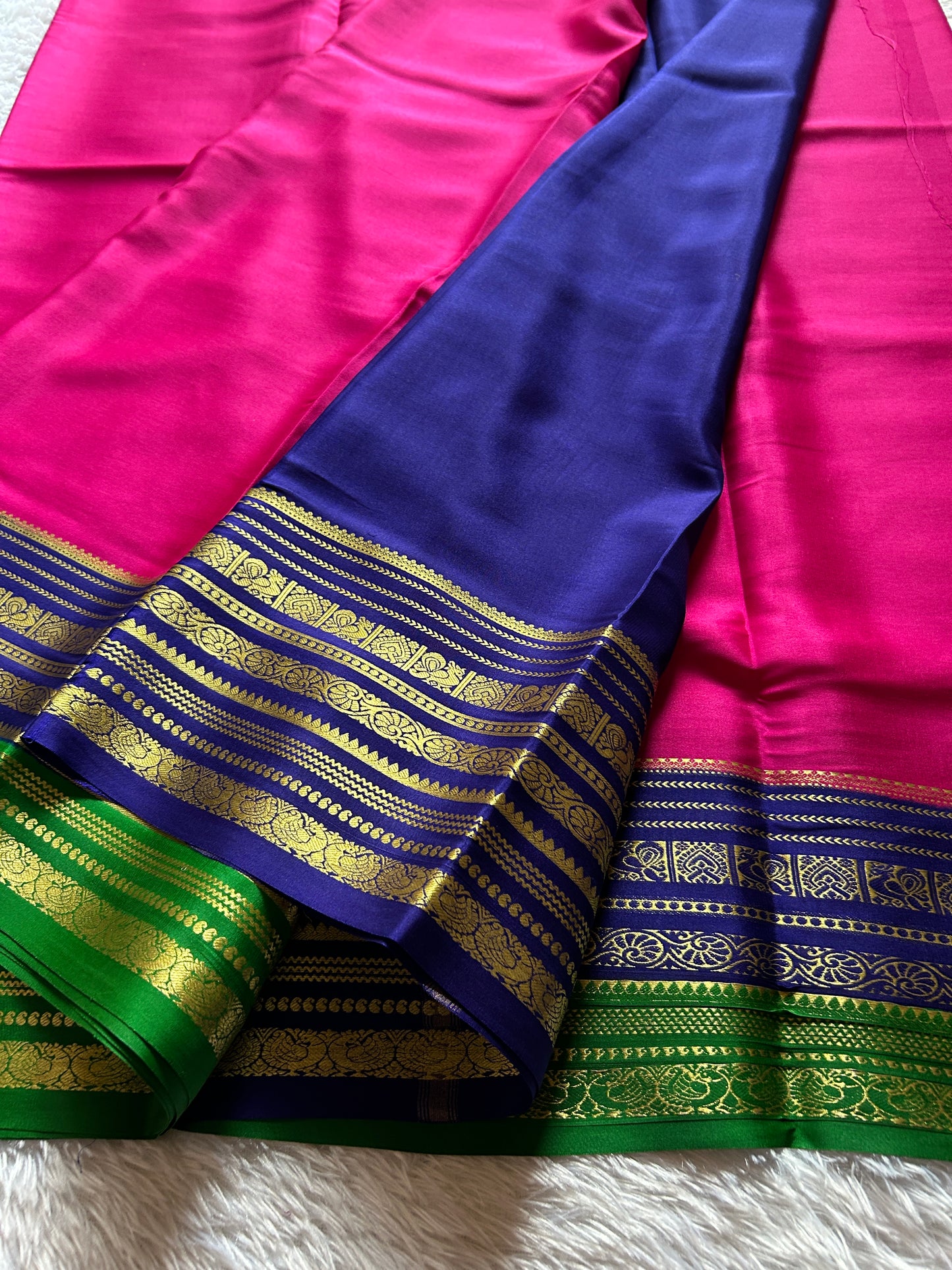 Kalpana (3D) : pink-blue-green