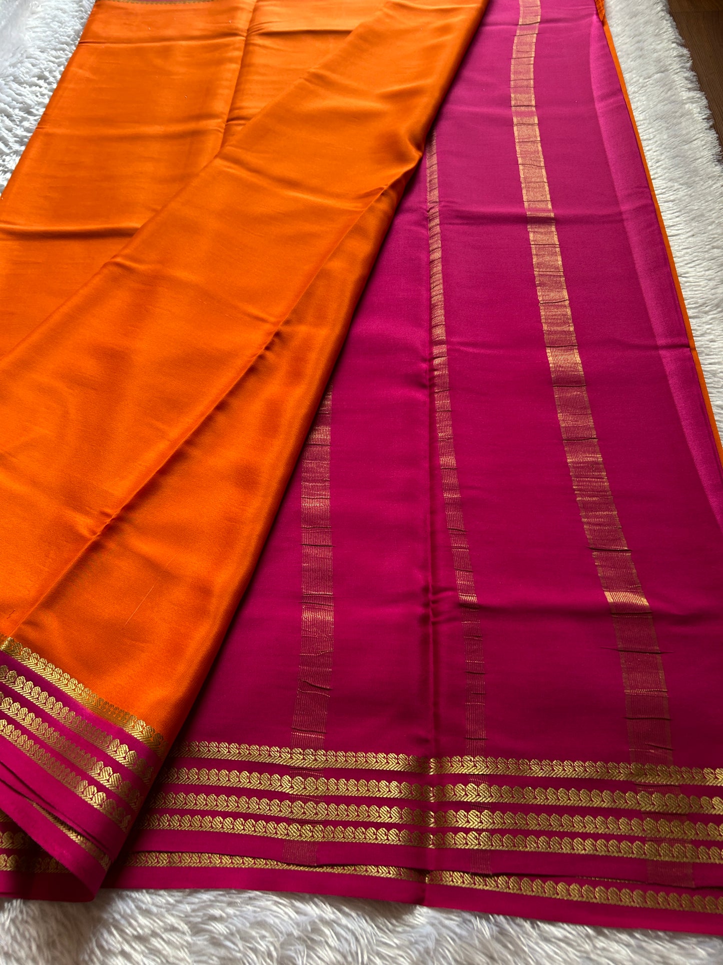 Aragini : Orange-Pink
