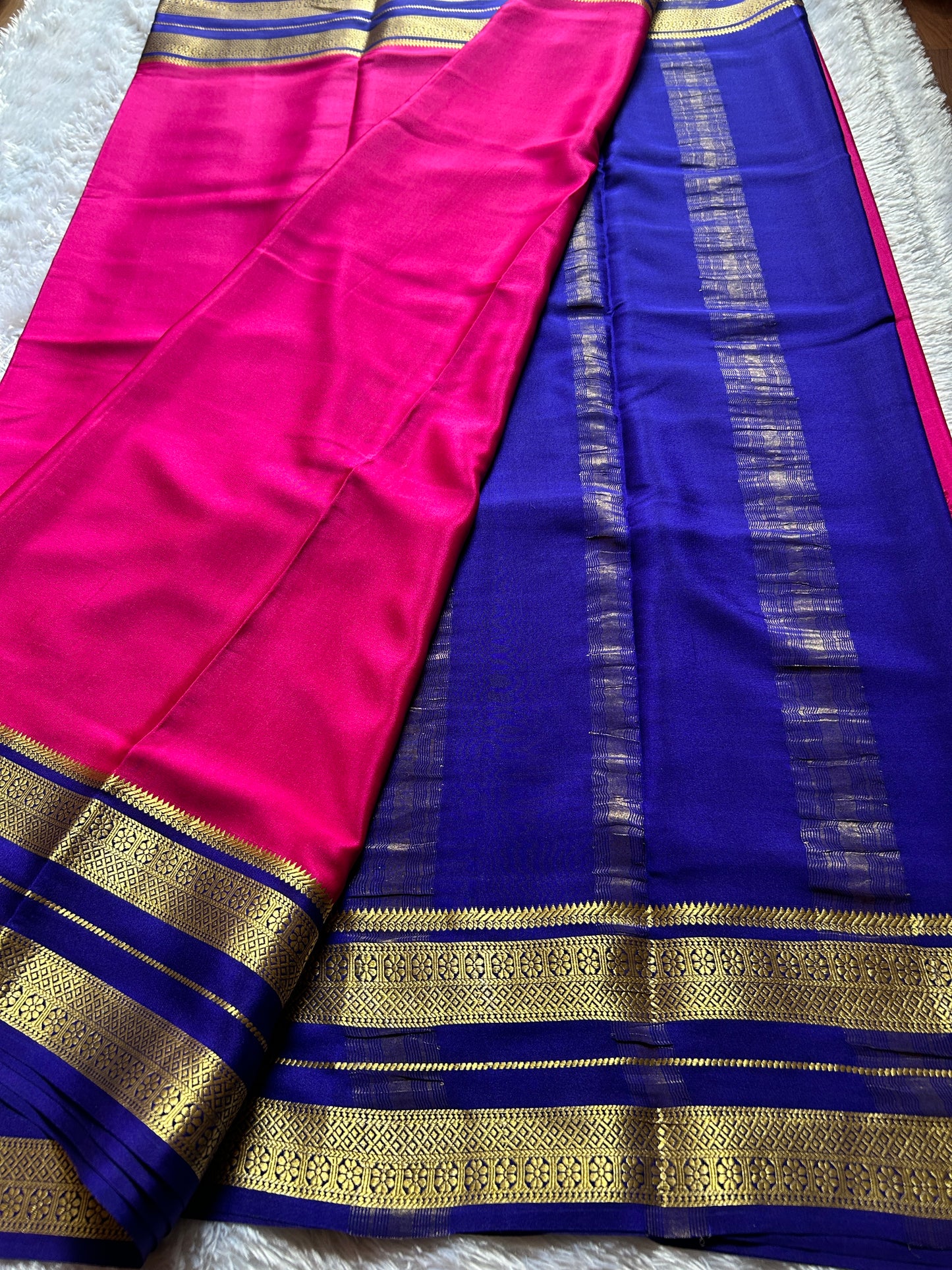Raagini (2D) : Pink-navy blue