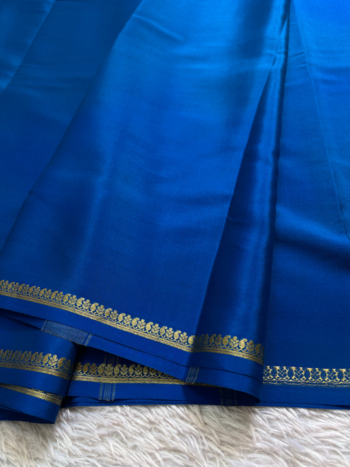 Vandana : Solid Prussian blue
