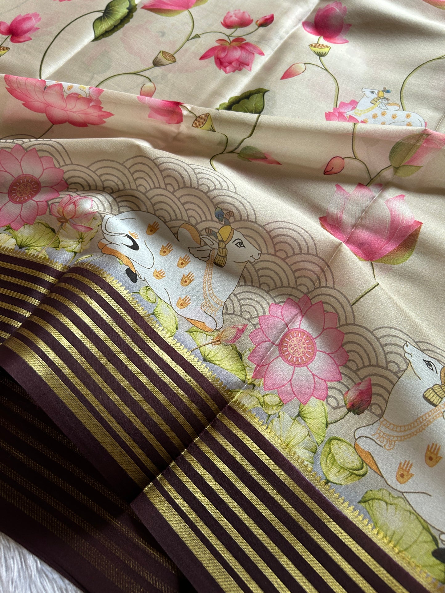 Kamala (2D) : Light beige-chocolate brown