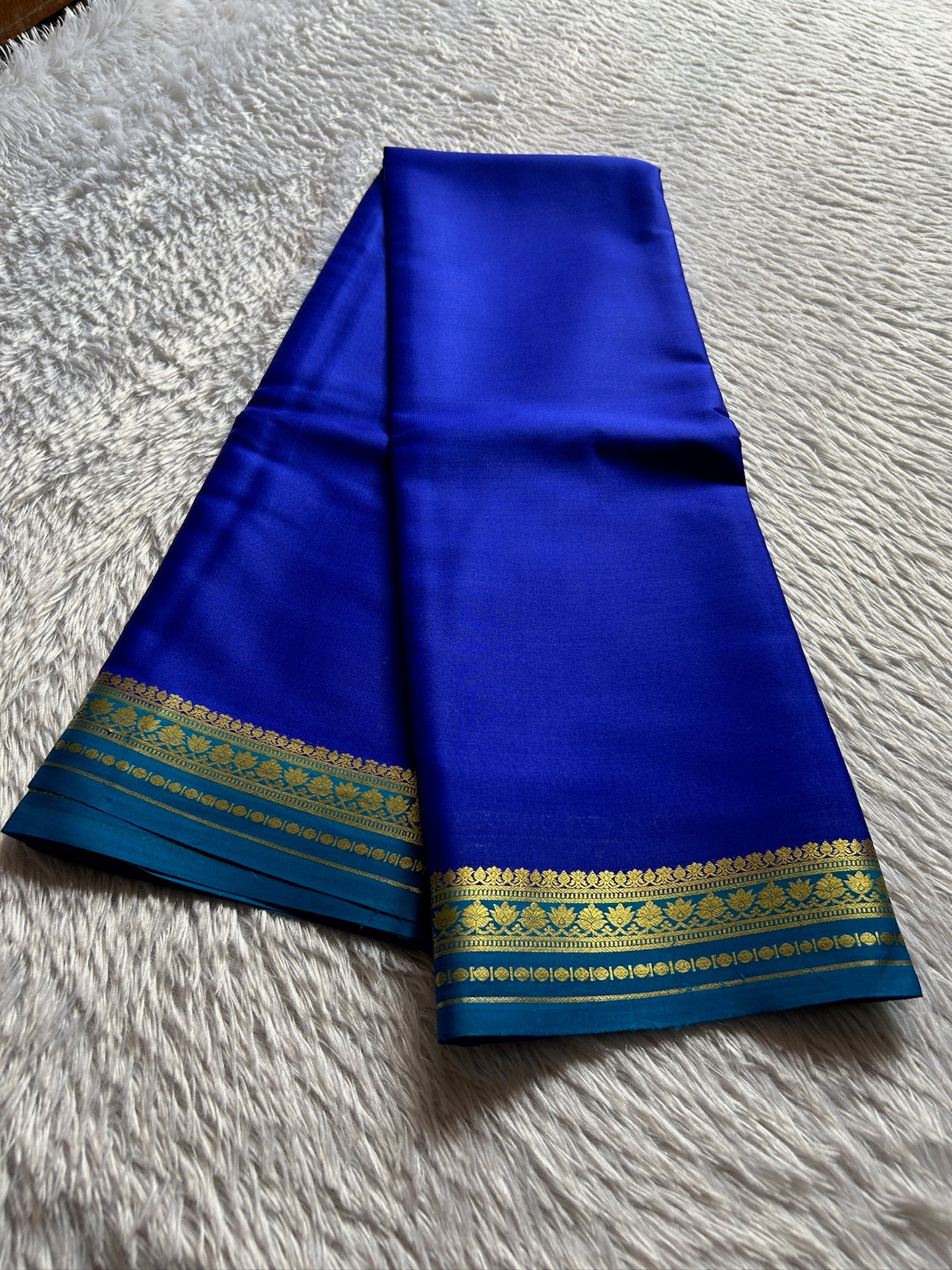 Susmitha (2D) : Royal blue-Light blue
