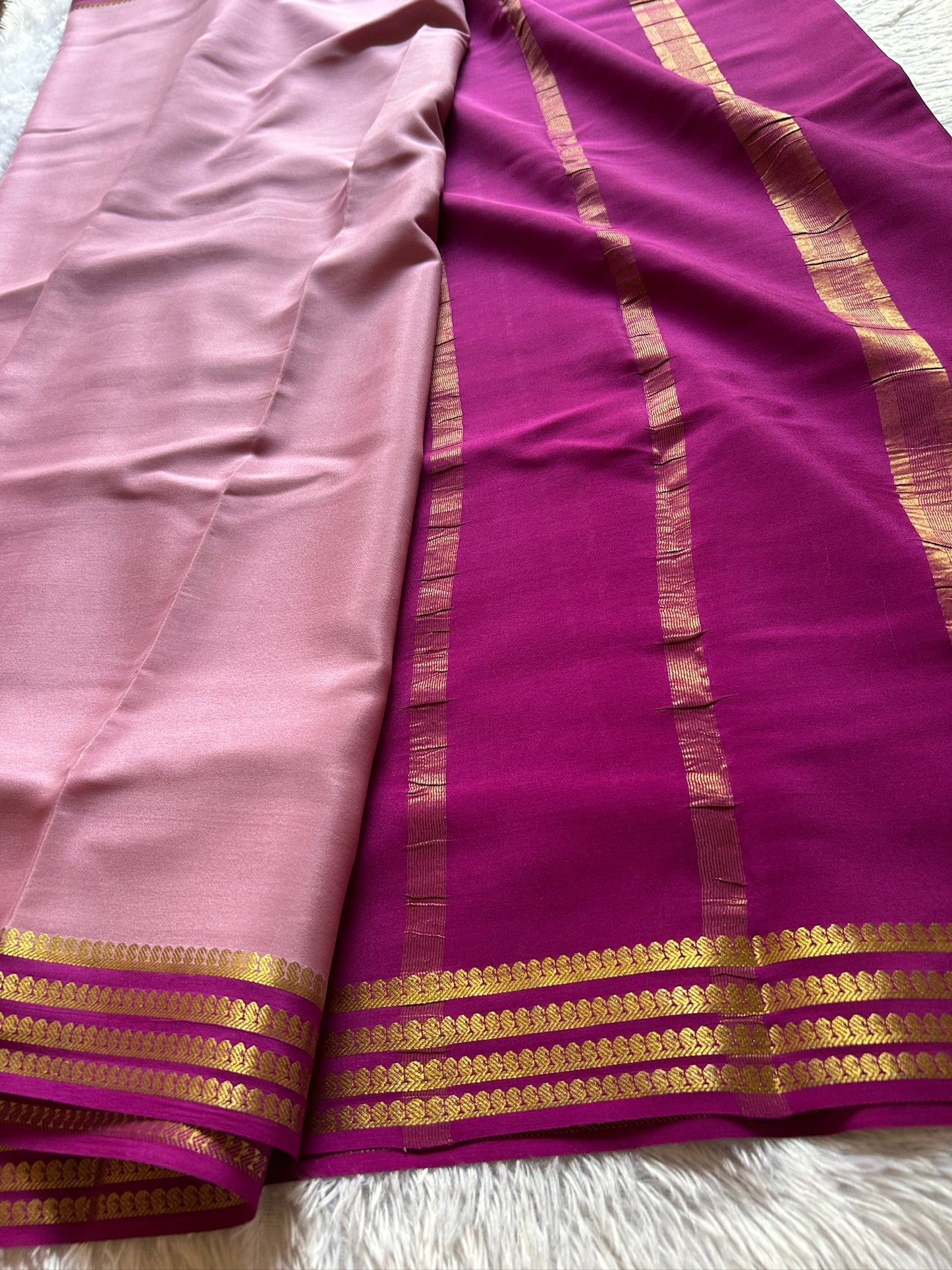 Aragini (2D) : Light onion pink-dark magenta