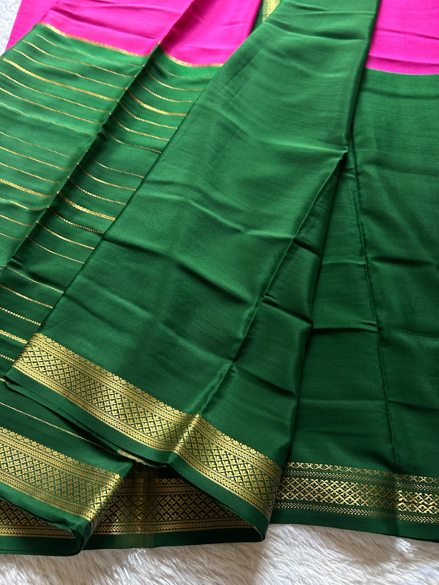 Avani (2D): Pink - Dark Green