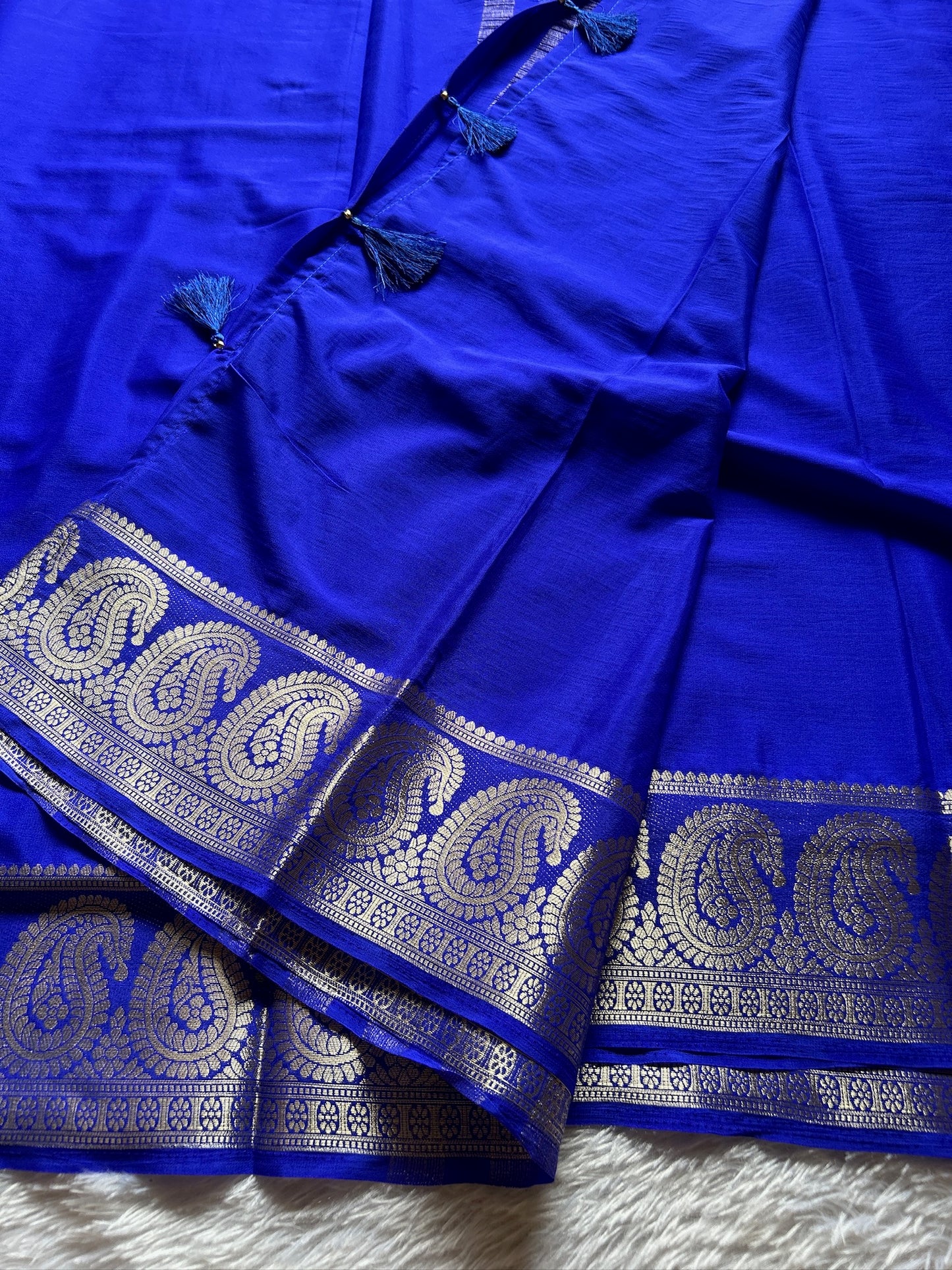 Semi Crepe : Solid Royal Blue