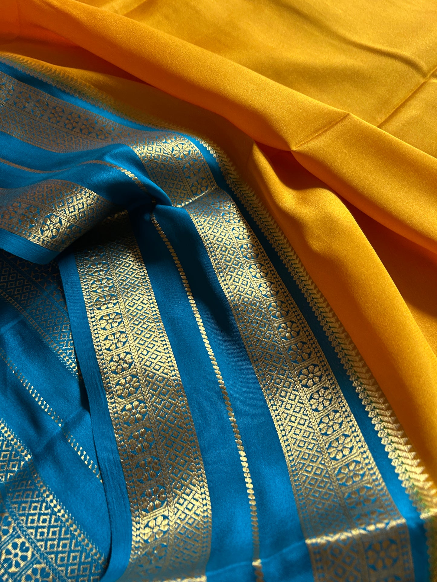 Raagini (2D) : Mustard-Teal