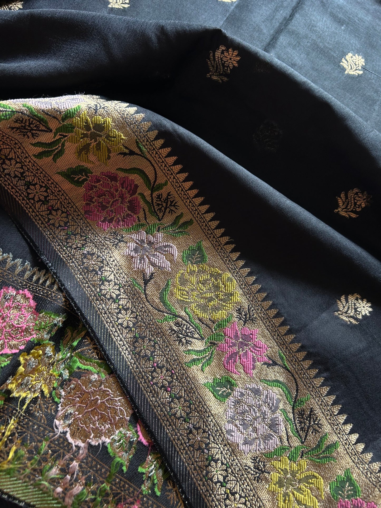 Soft Paithani : Solid Black