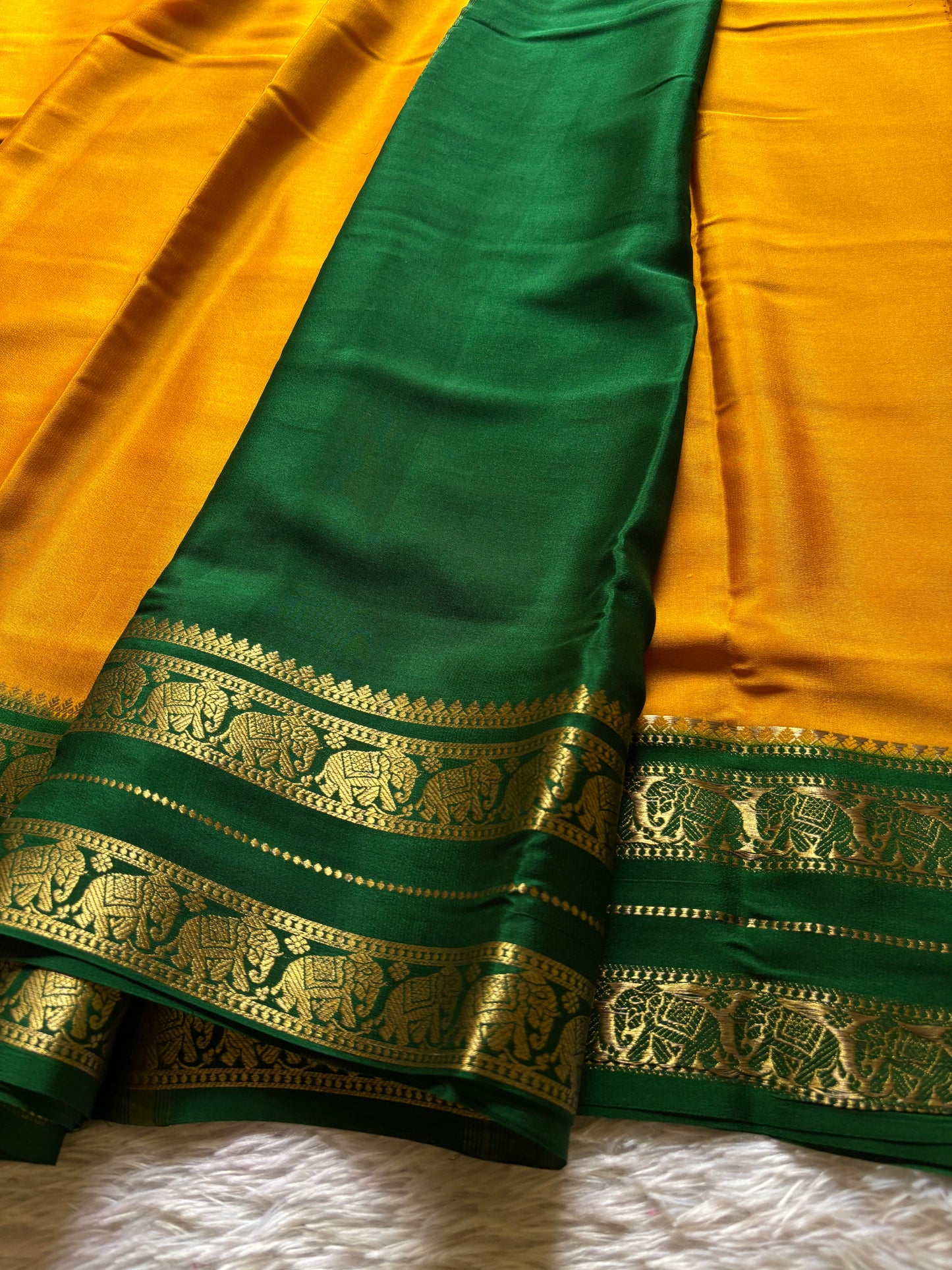 Bheema (2D) : Golden yellow-bottle green