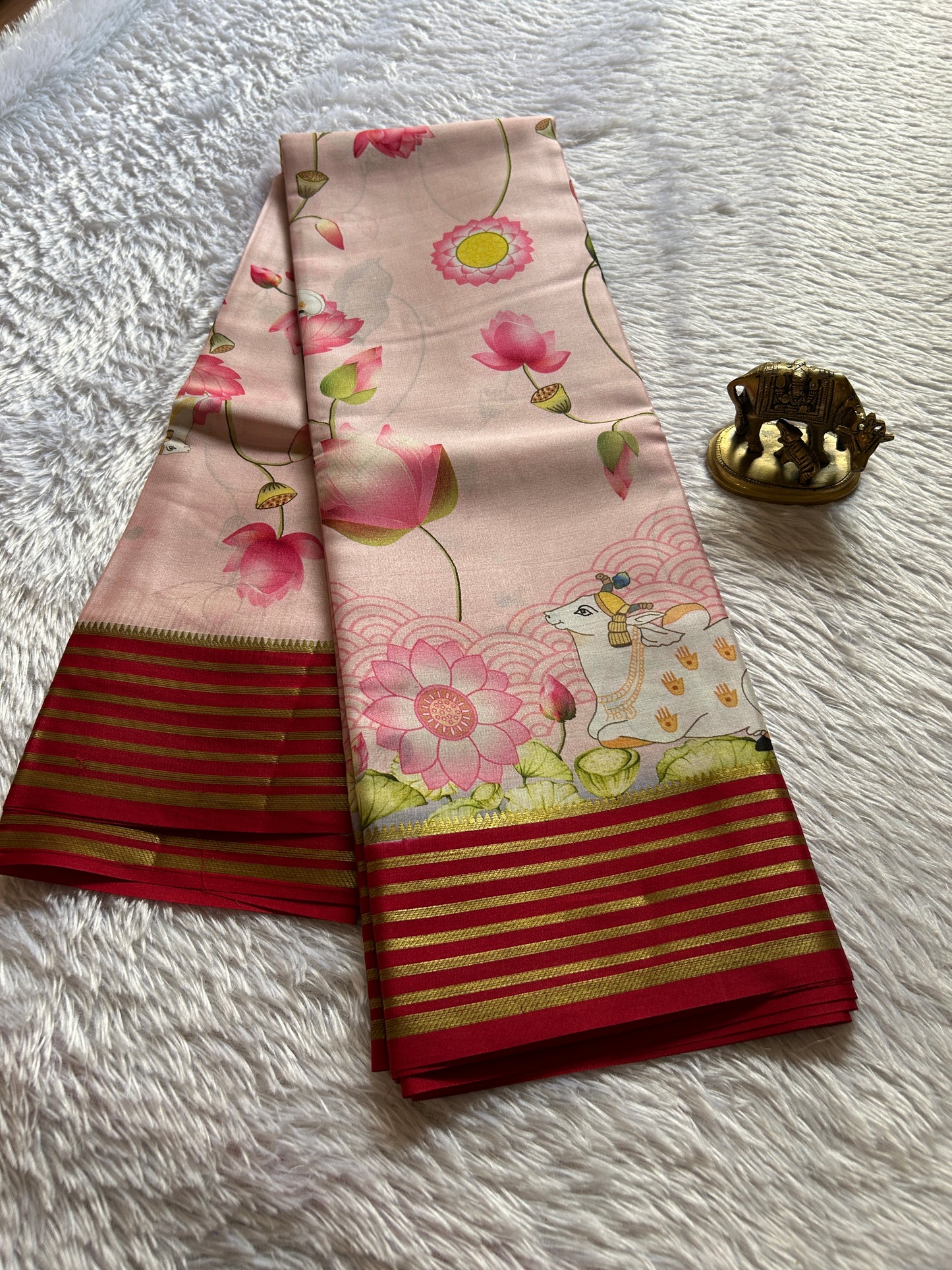 Kamala (2D) : Light pink-red