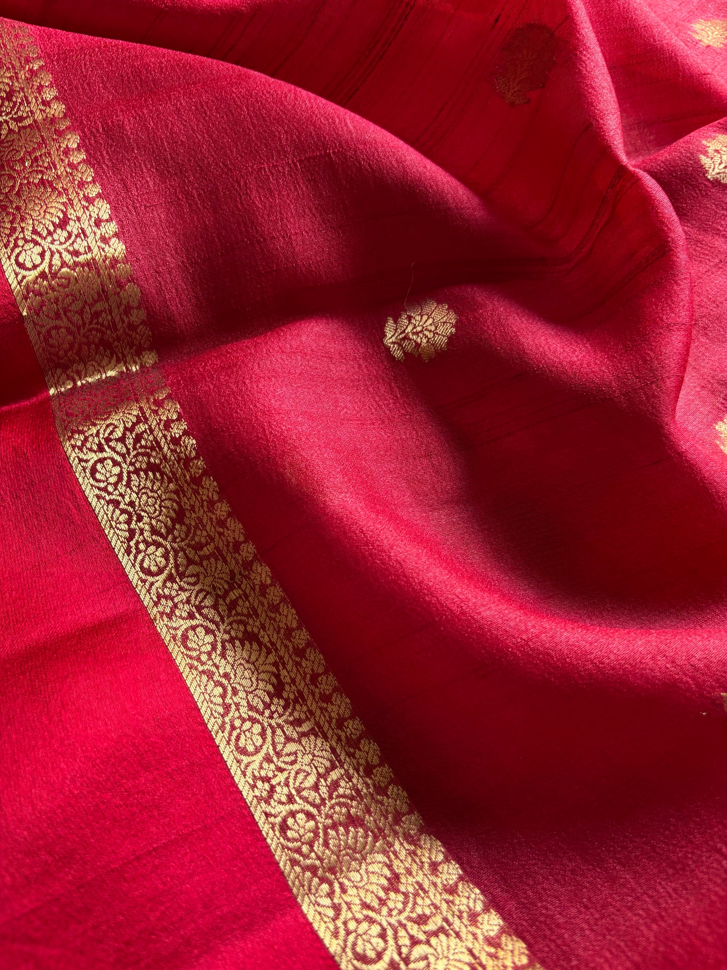 Sapna : Solid Brick red