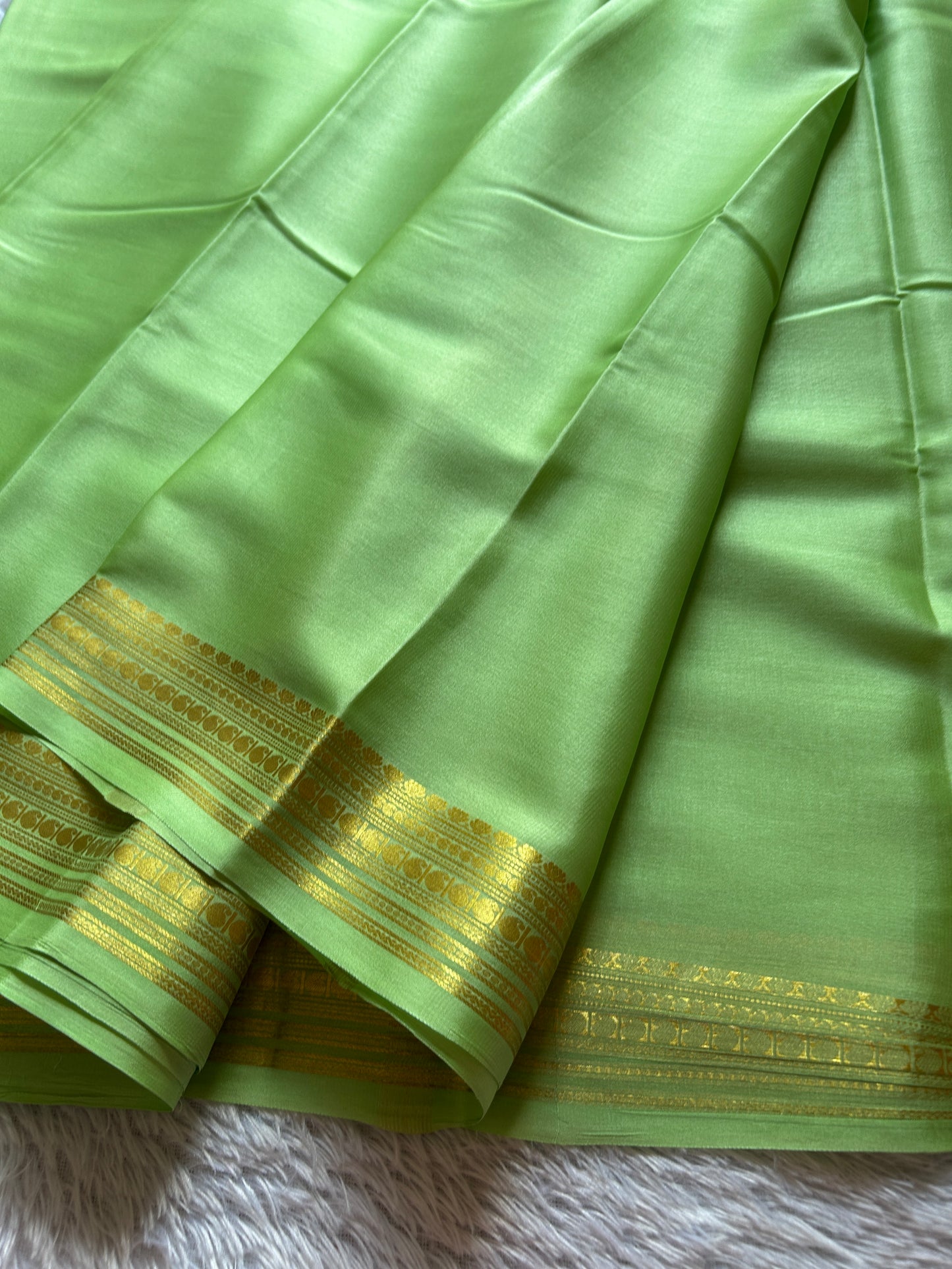 Swara : Solid Light green