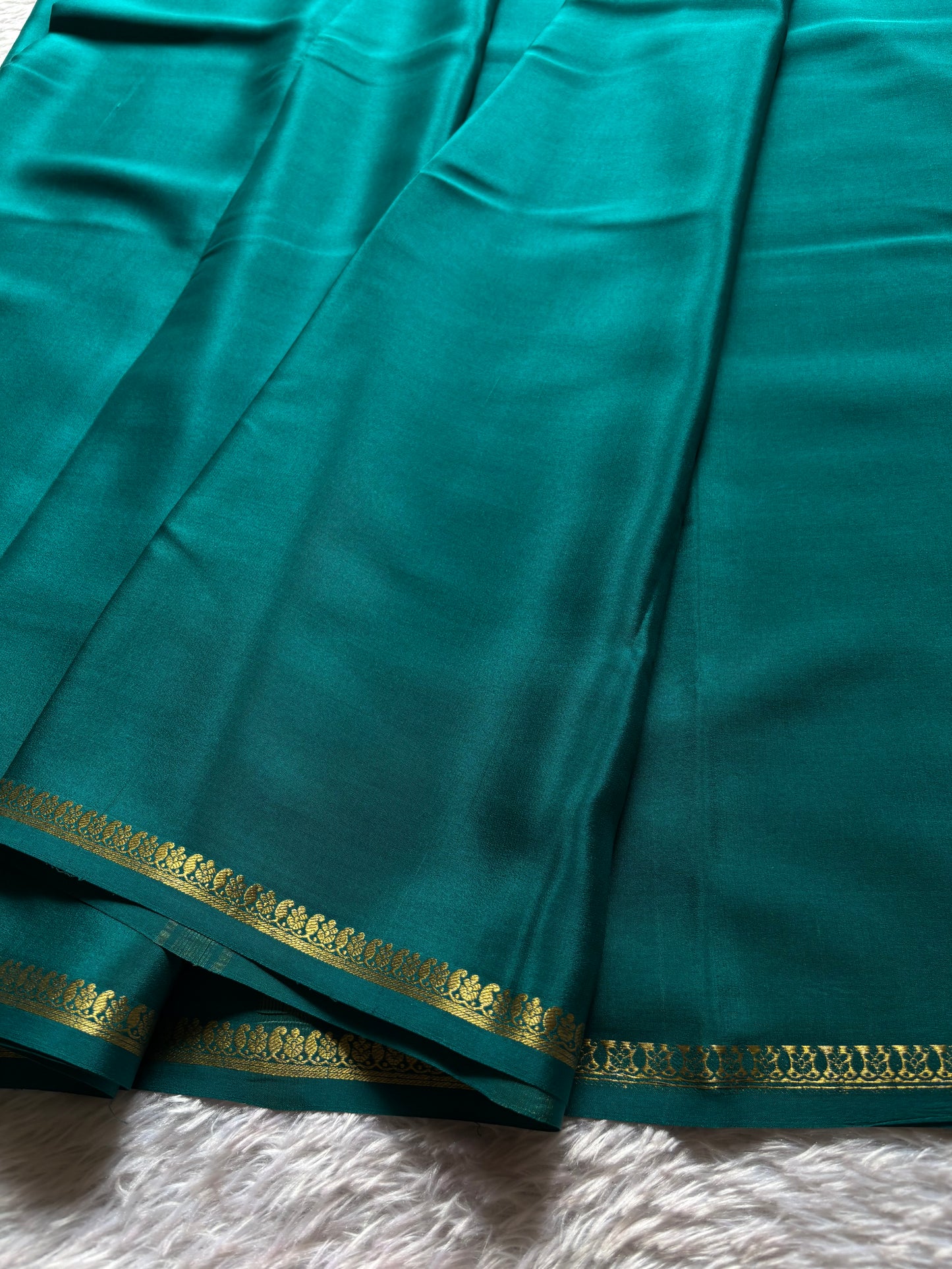 Nitya : Solid Teal green