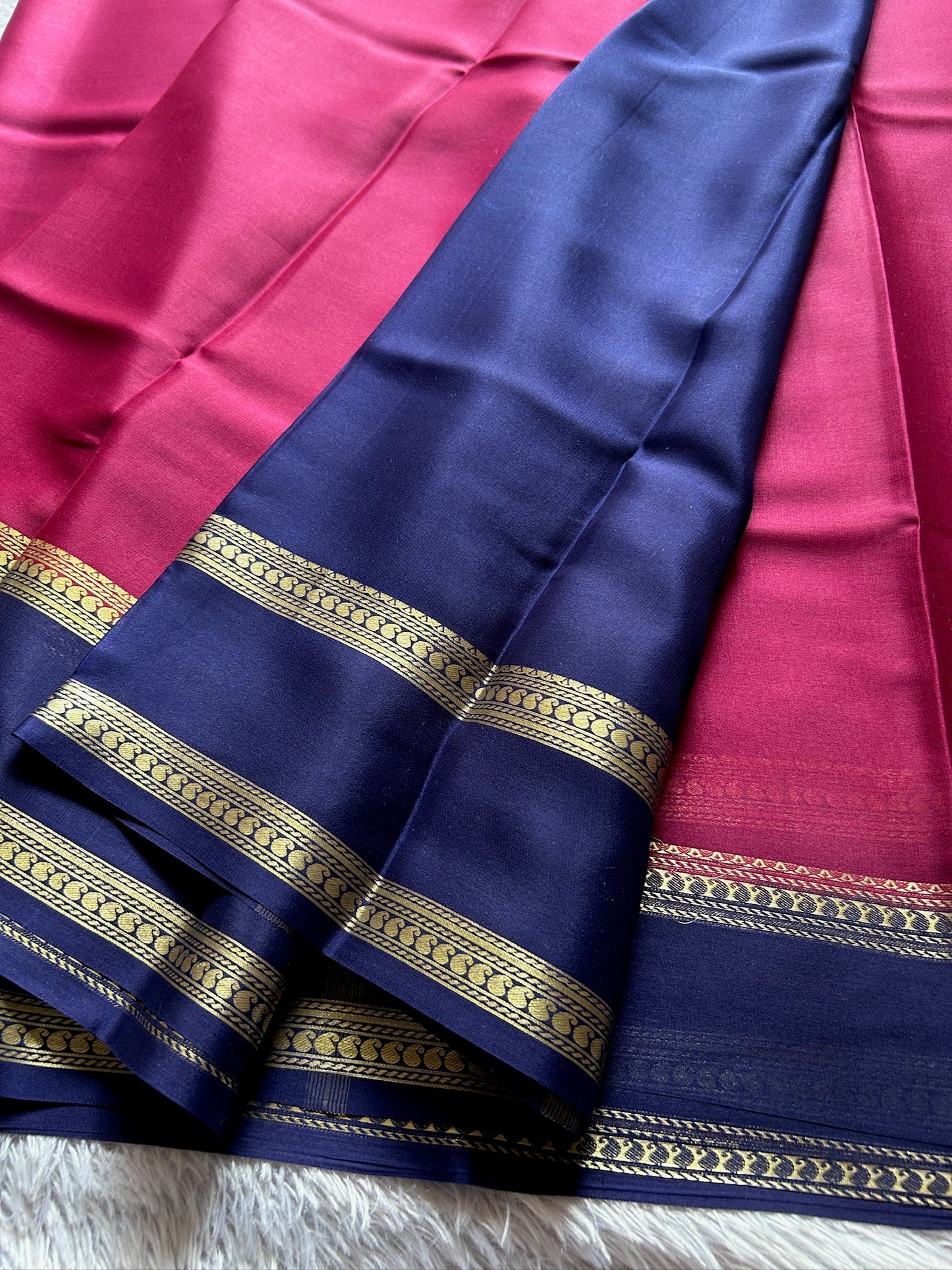 Malathi (2D) : Maroon-Blue