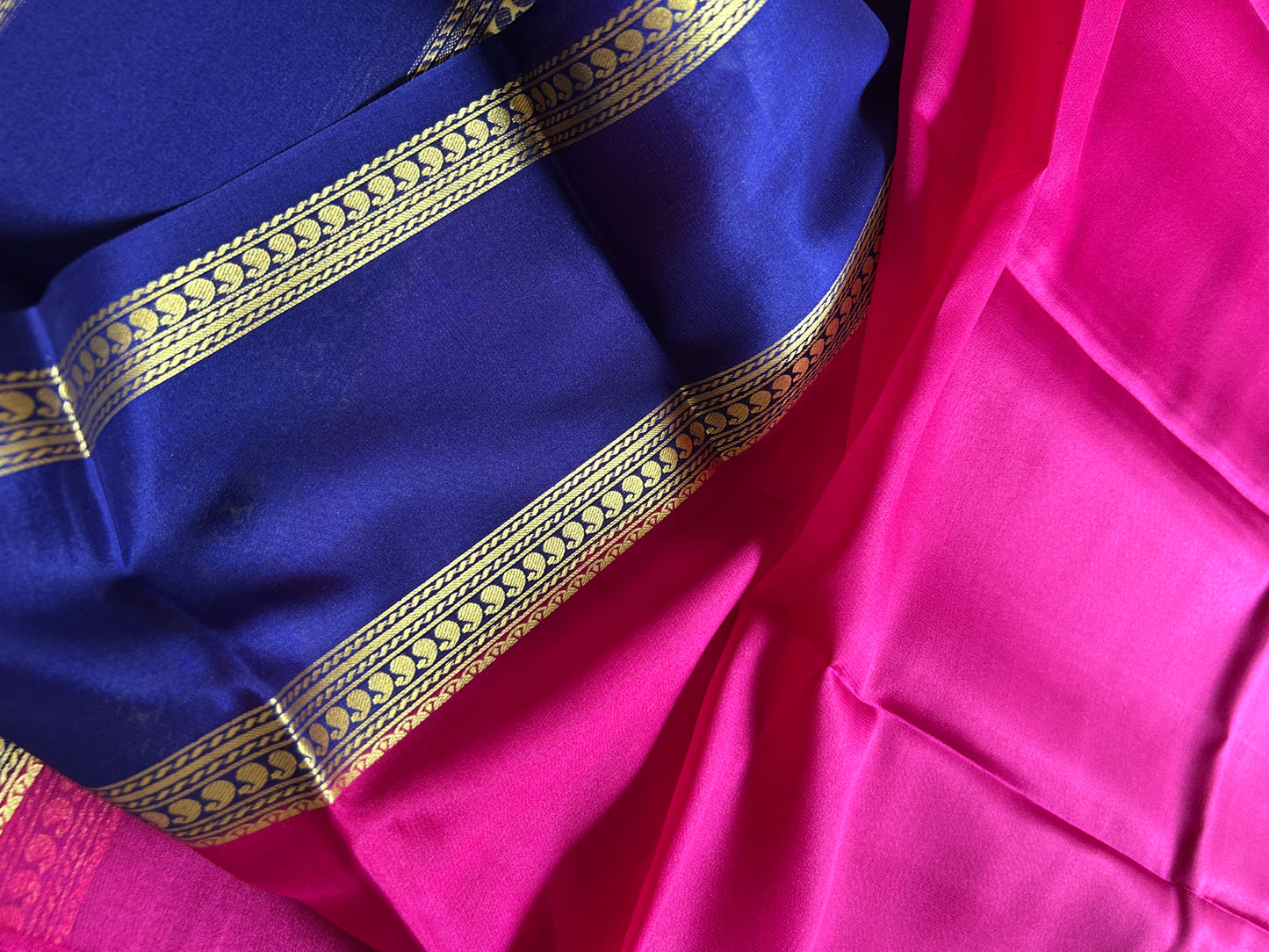 Malathi (2D) : Pink-Blue