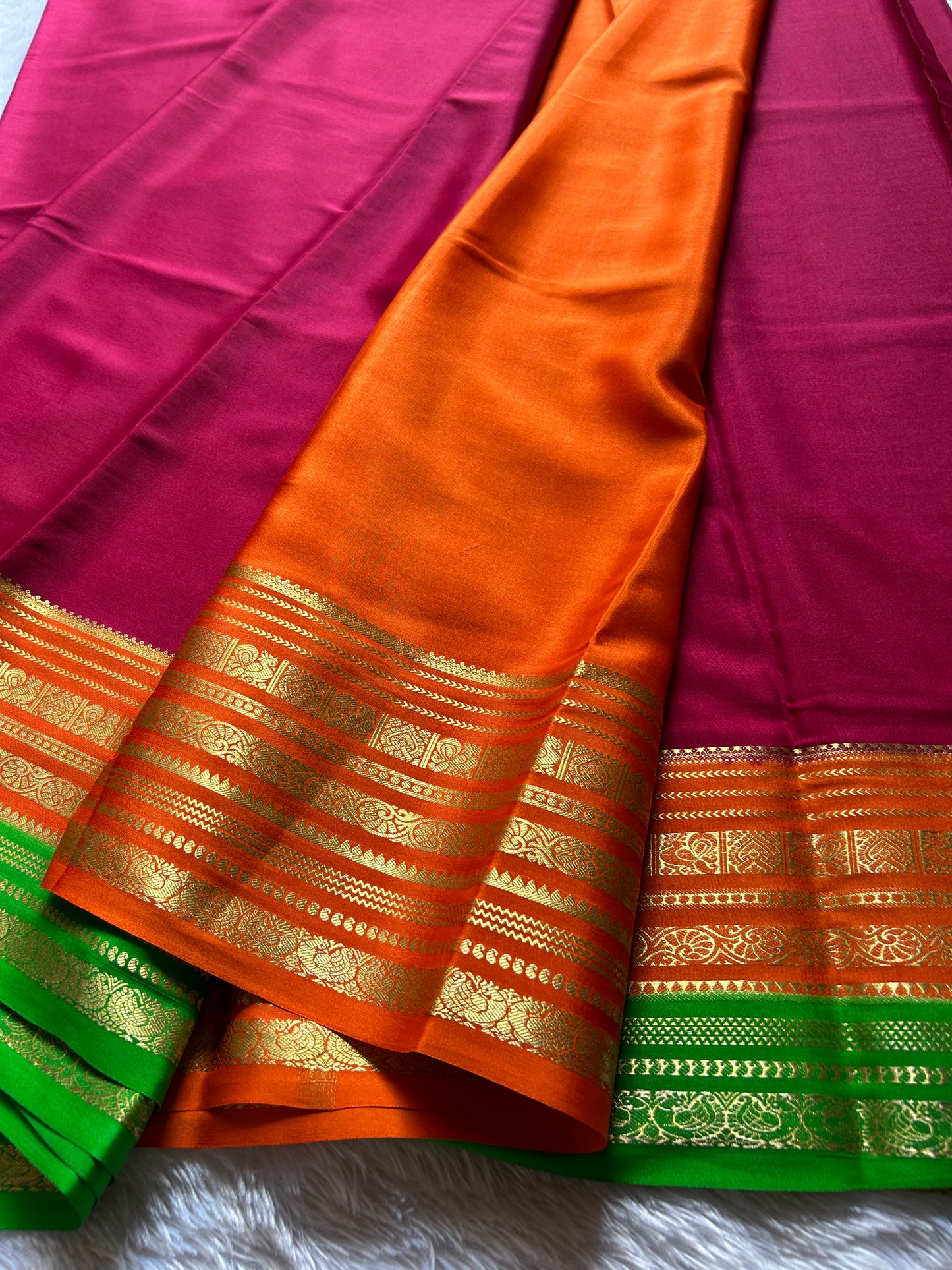 Kalpana (3D) : dark pink-orange-green