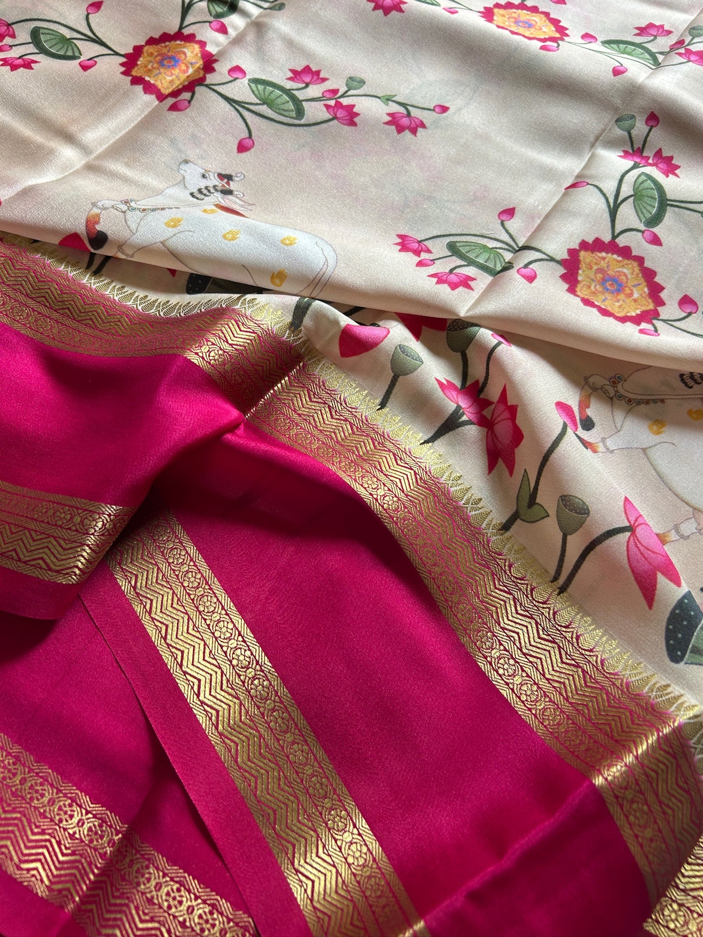 Kasturi : Beige - Pink