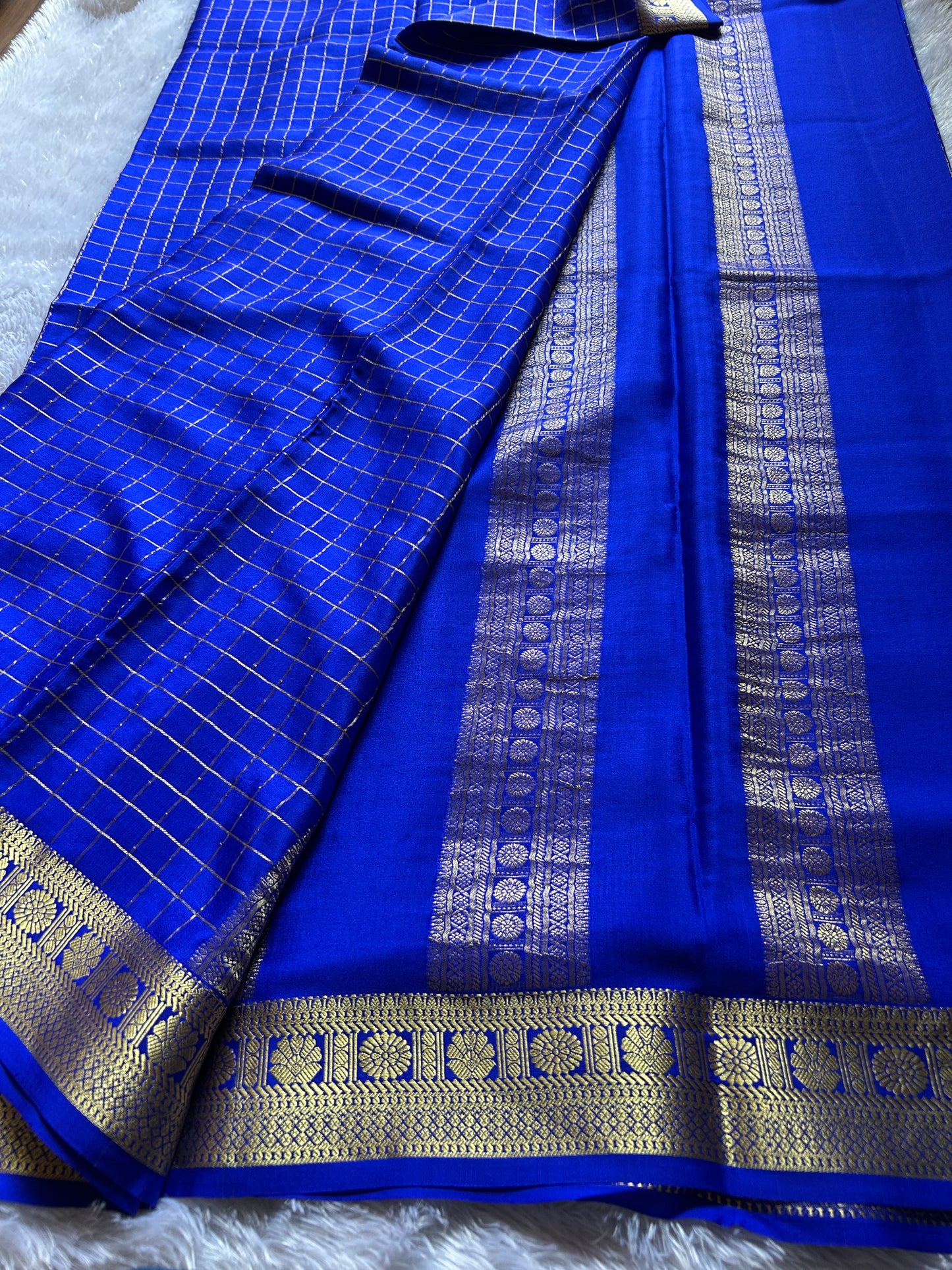 Chaya : Solid Royal Blue