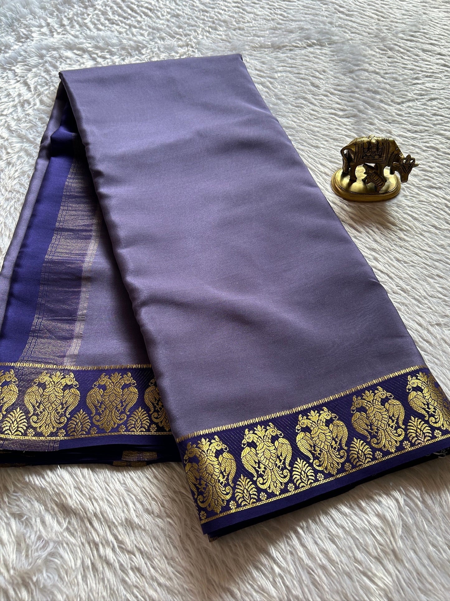 GandaBerunda (2D) : Lavendar-Navy blue