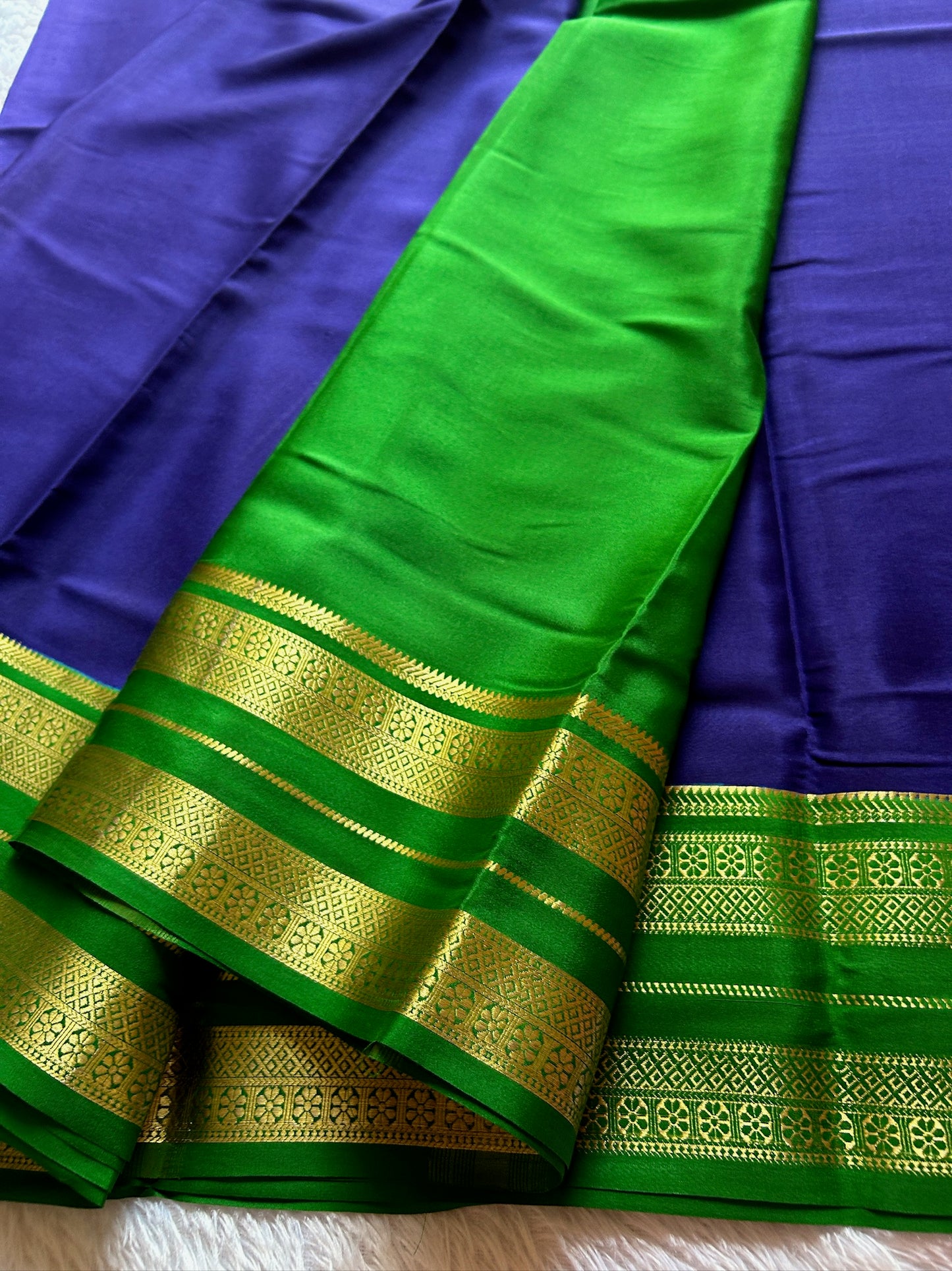 Raagini (2D) : Navy Blue-green