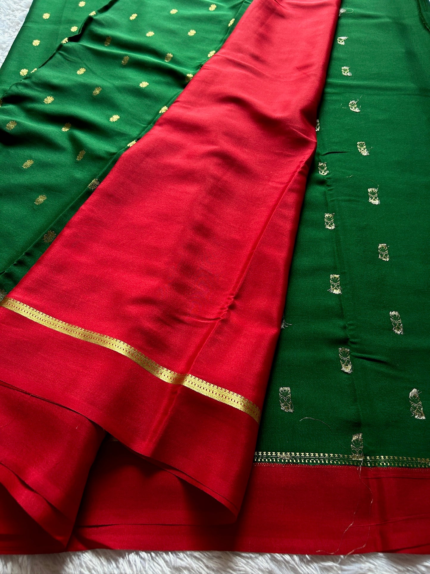 Sahana (2D) : Green-Red