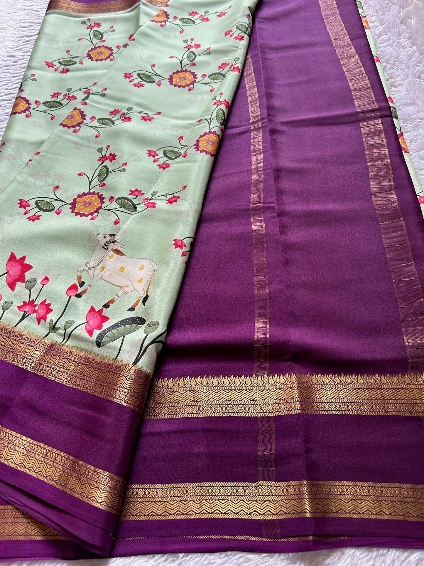 Kasturi : Pista green-Dark magenta