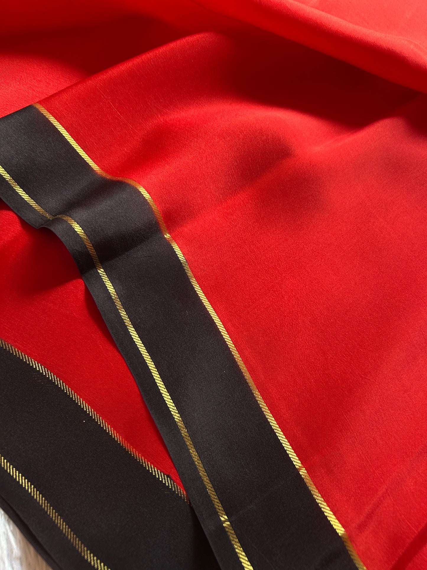 Rekha (2D) : Red-Black