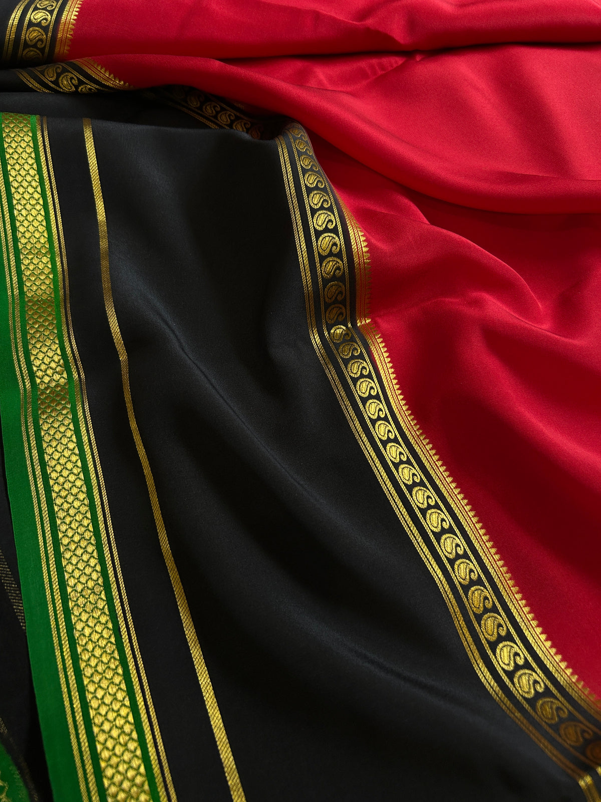 Triguna (3D) : Red-black-green