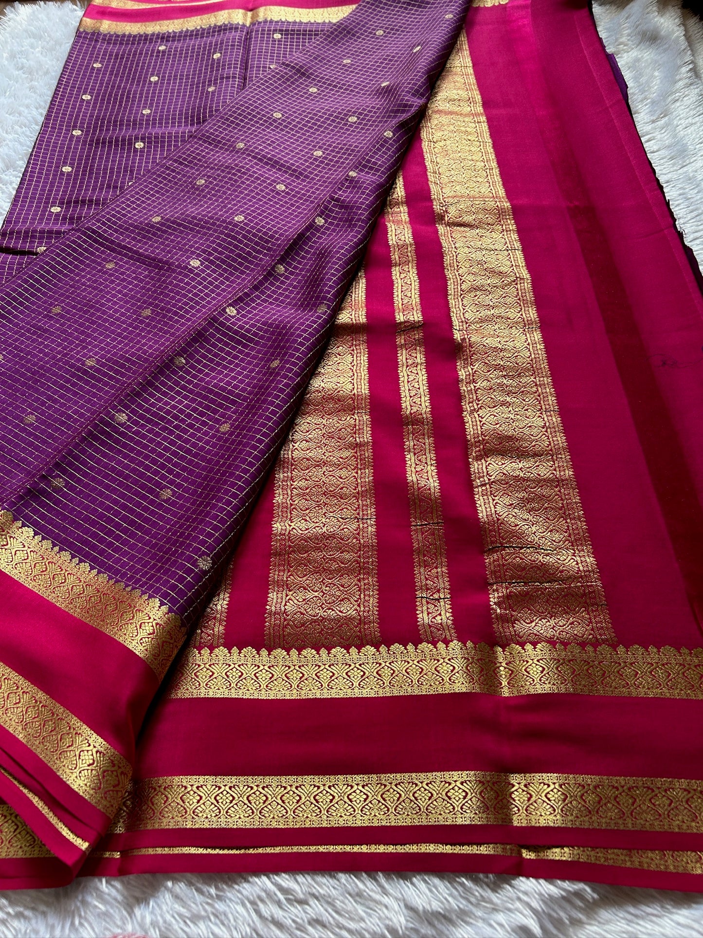 Nandini (2D) : Purple-dark pink