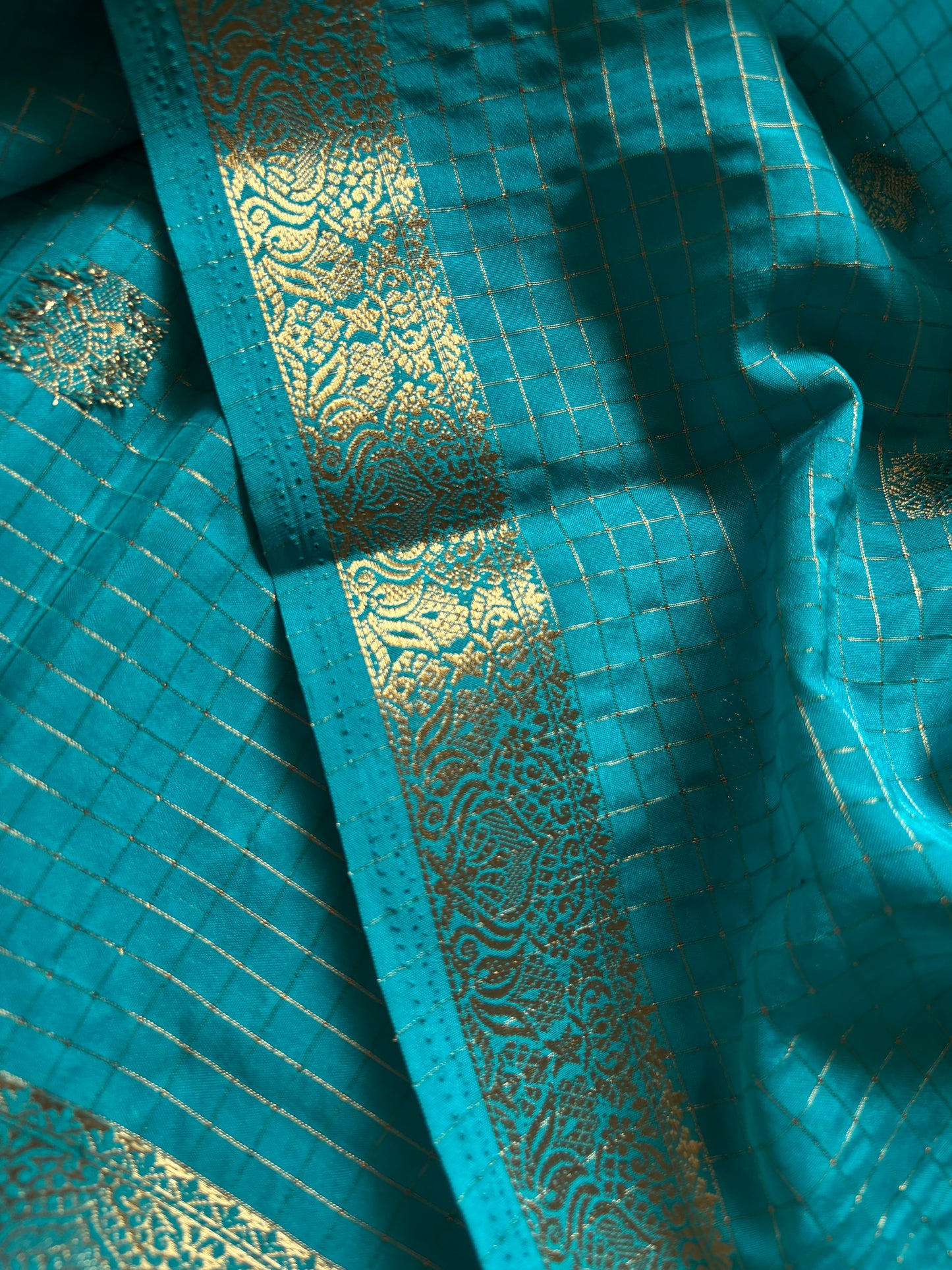 SS103 : Solid Ananda blue