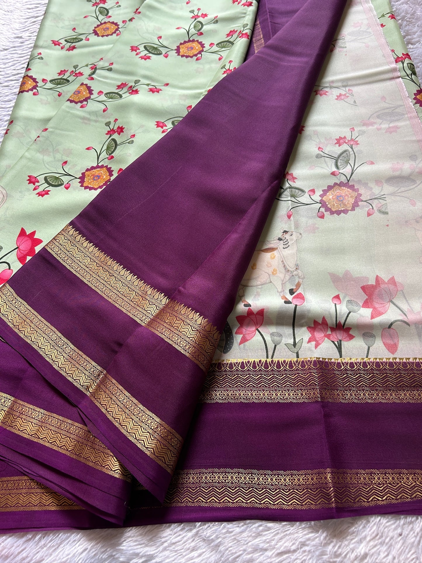 Kasturi : Pista green-Dark magenta