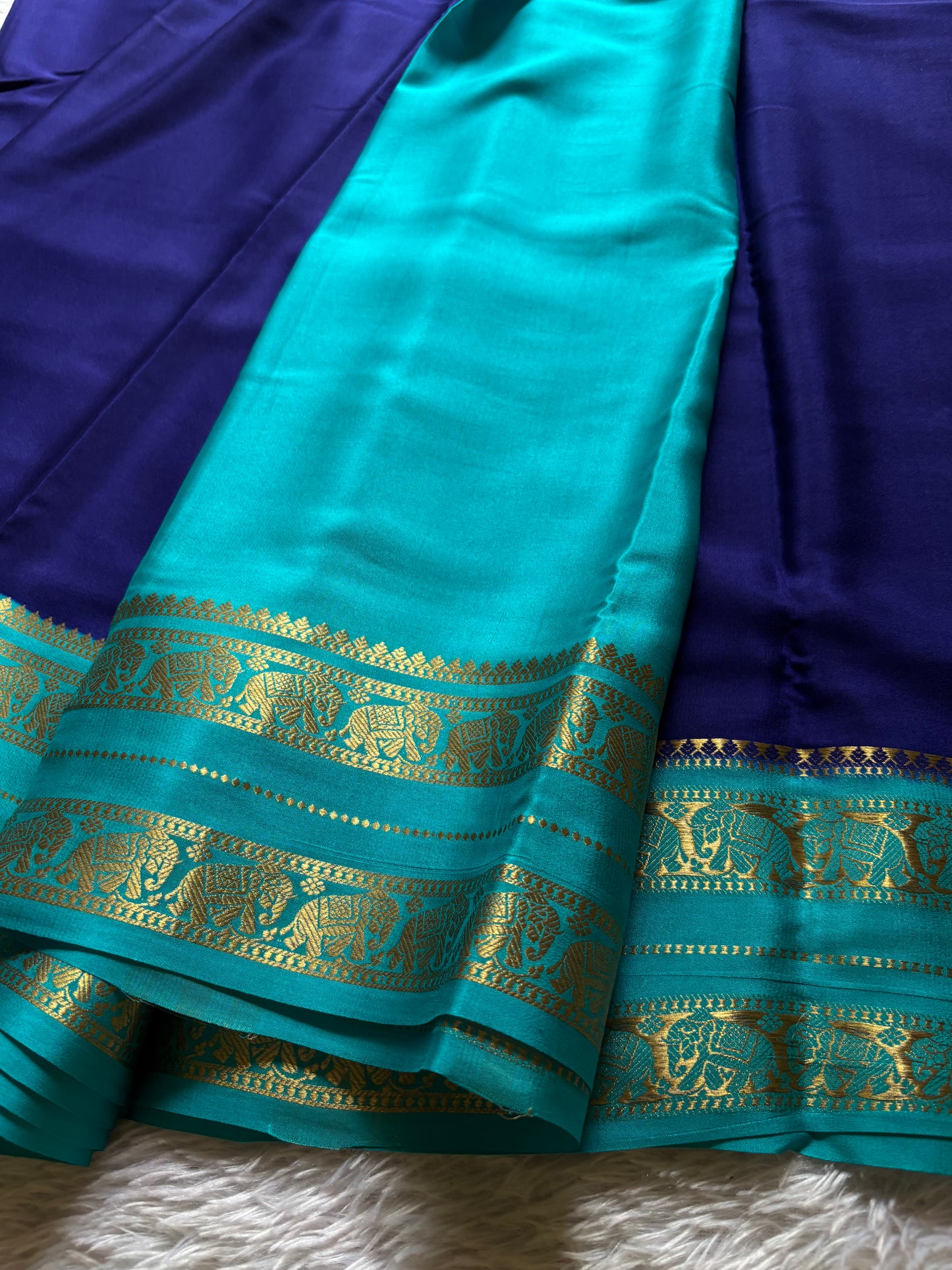 Bheema (2D) : Navy blue-ananda blue
