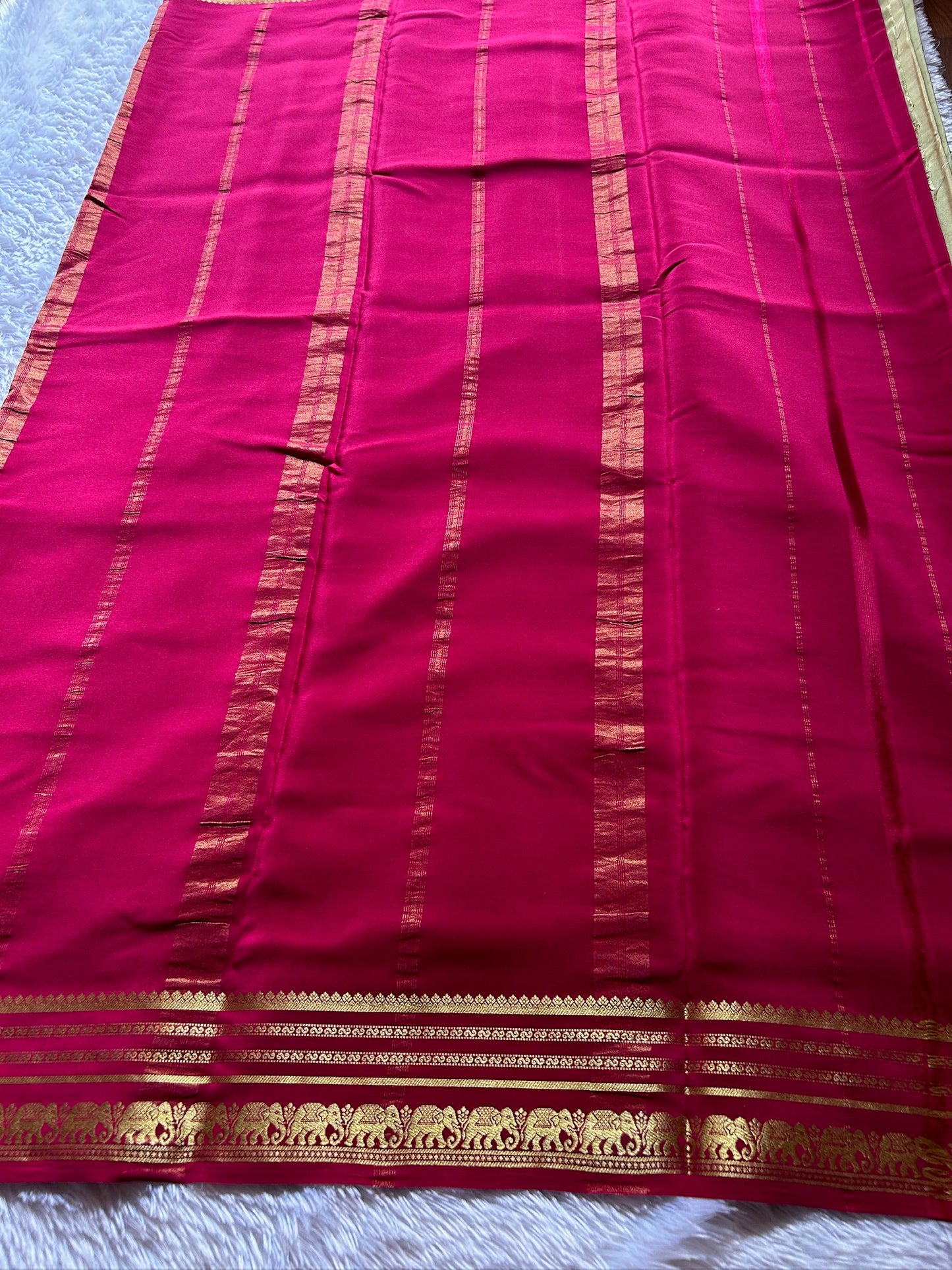 Eshwari (2D) : Beige-pink