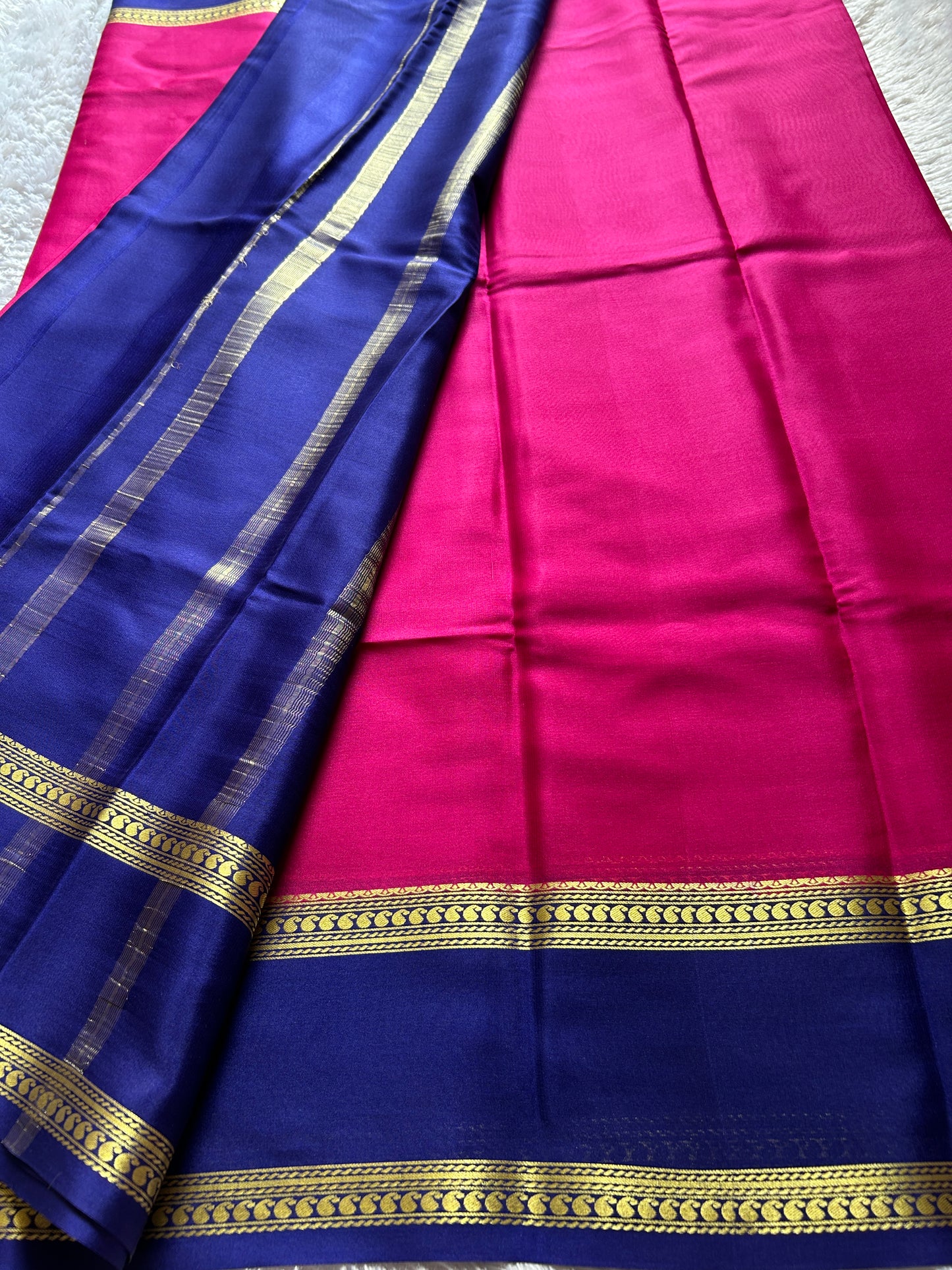 Malathi (2D) : Pink-Blue