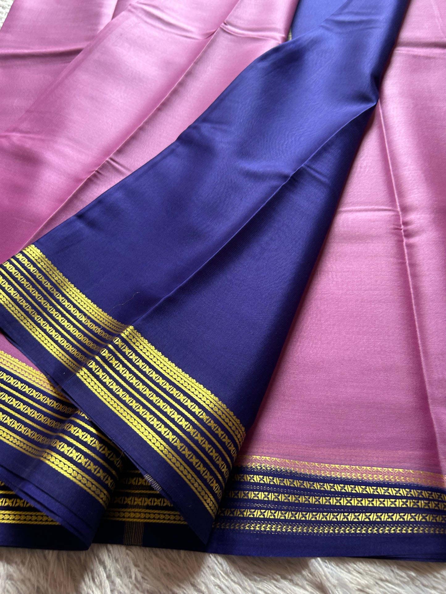 Deeksha (2D) : Lavender-navy blue