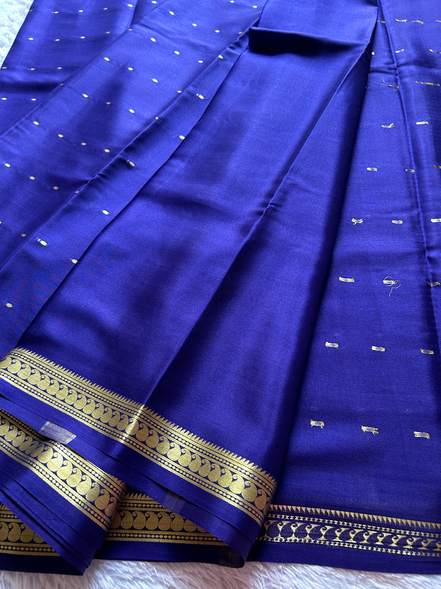 Keerthi : Solid Dark blue