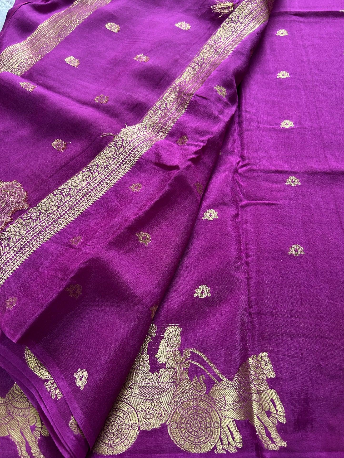 Semi crepe : solid Magenta