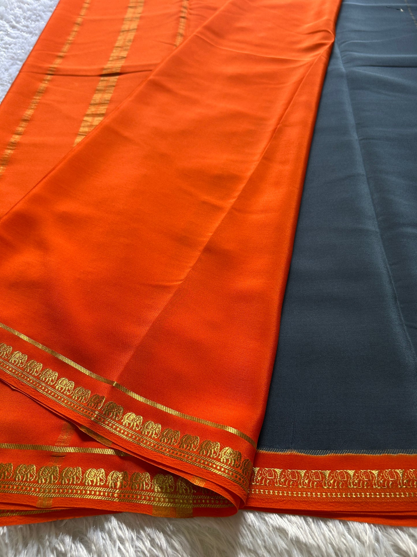 Gamani (2D) : Steel grey-orange